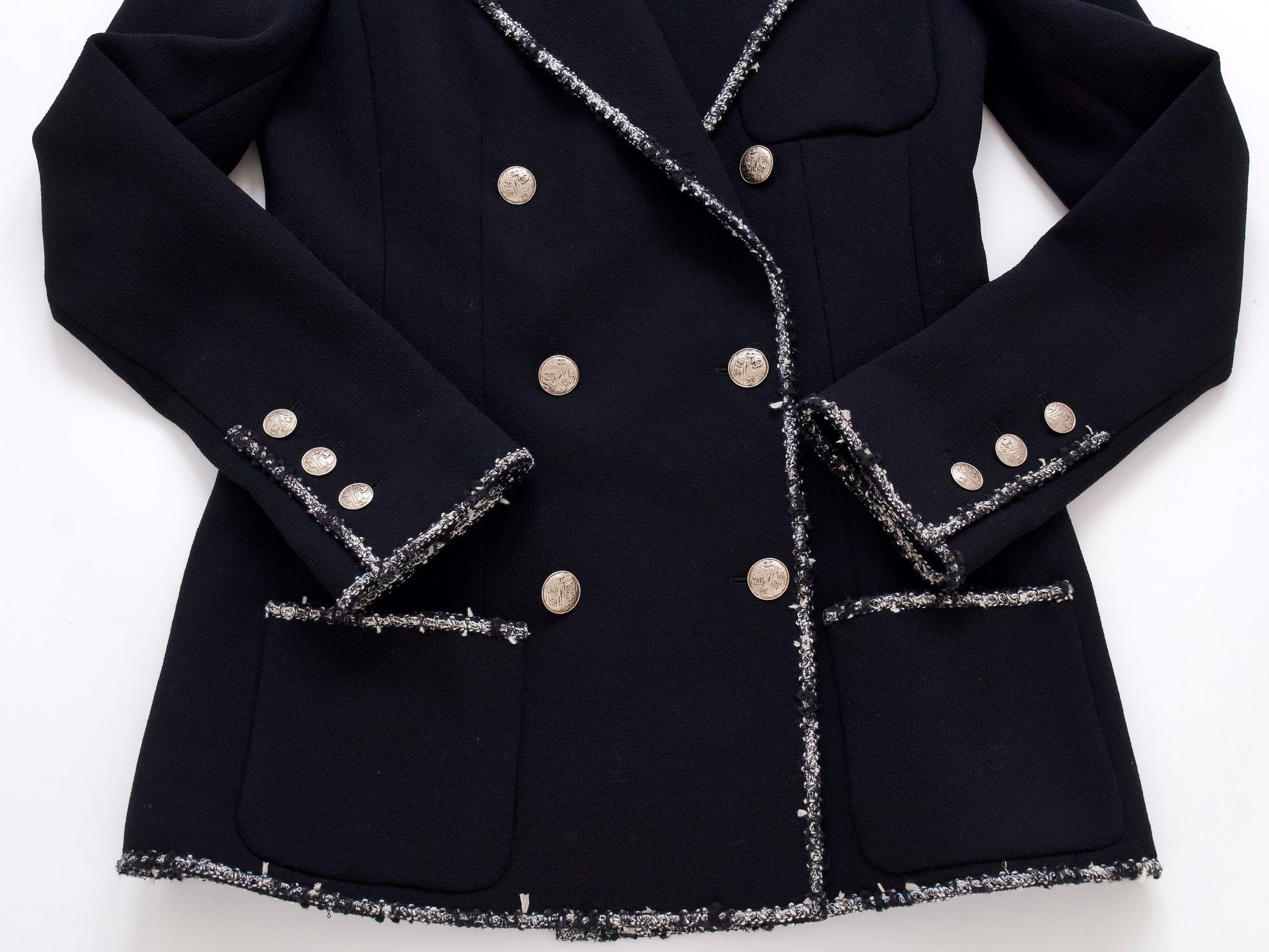 CHANEL 05C Trimmed Double Tweed Jacket, Size 36, Black, Anne Hathaway Jacket