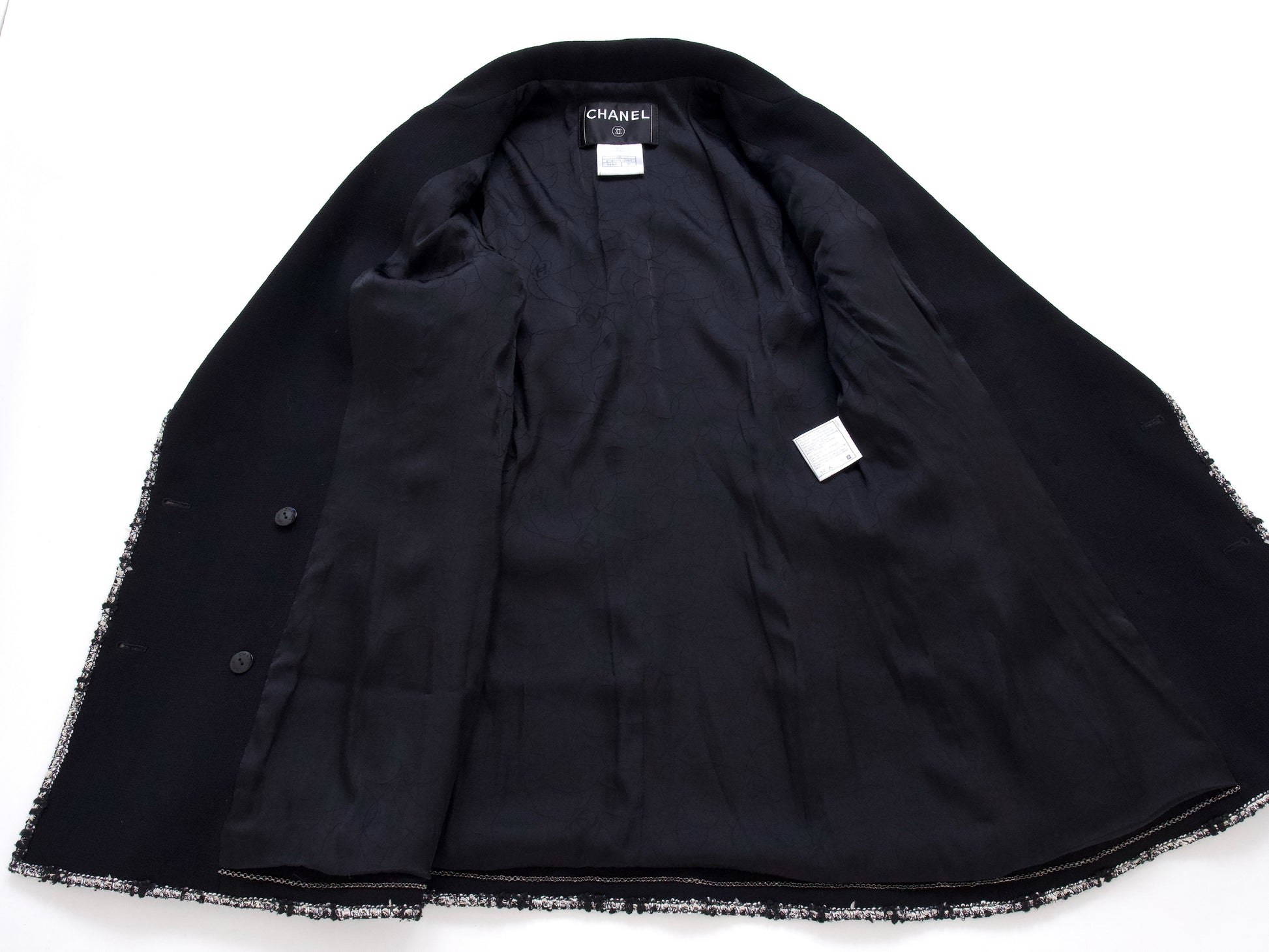 CHANEL 05C Trimmed Double Tweed Jacket, Size 36, Black, Anne Hathaway Jacket
