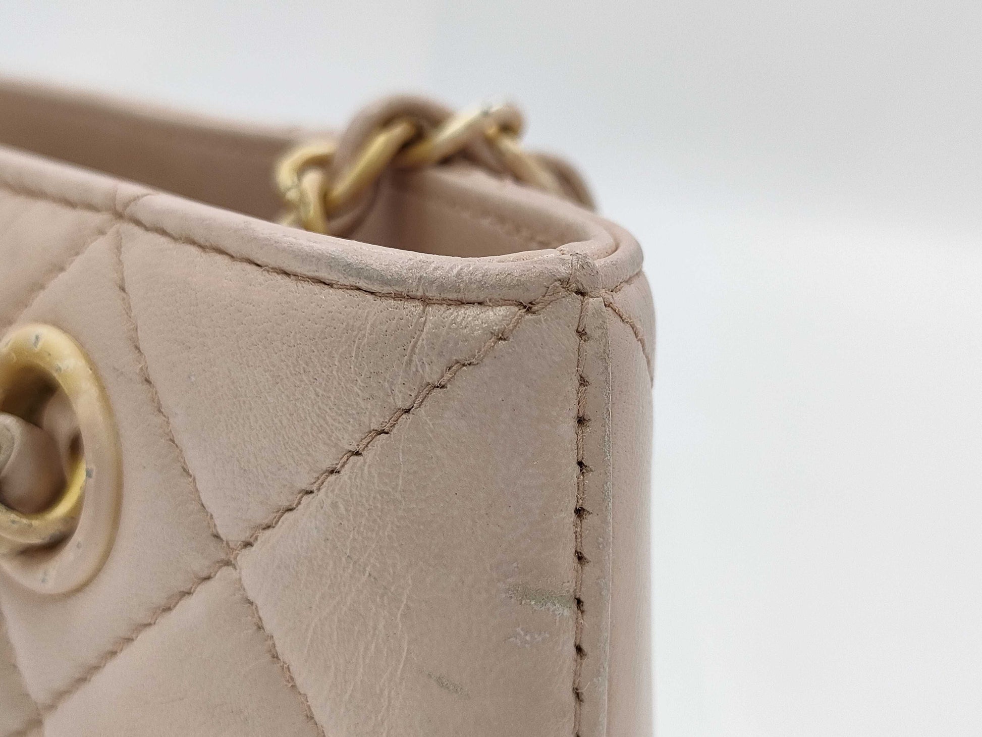 CHANEL Matelasse Pink Chain Coco Mark Handbag