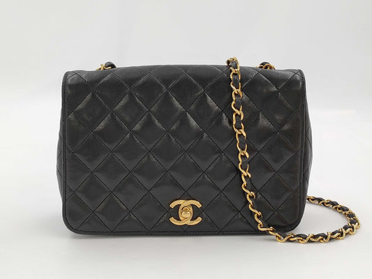 CHANEL Full Flap Matelasse Chain Shoulder Bag Lamb Shoulder Bag