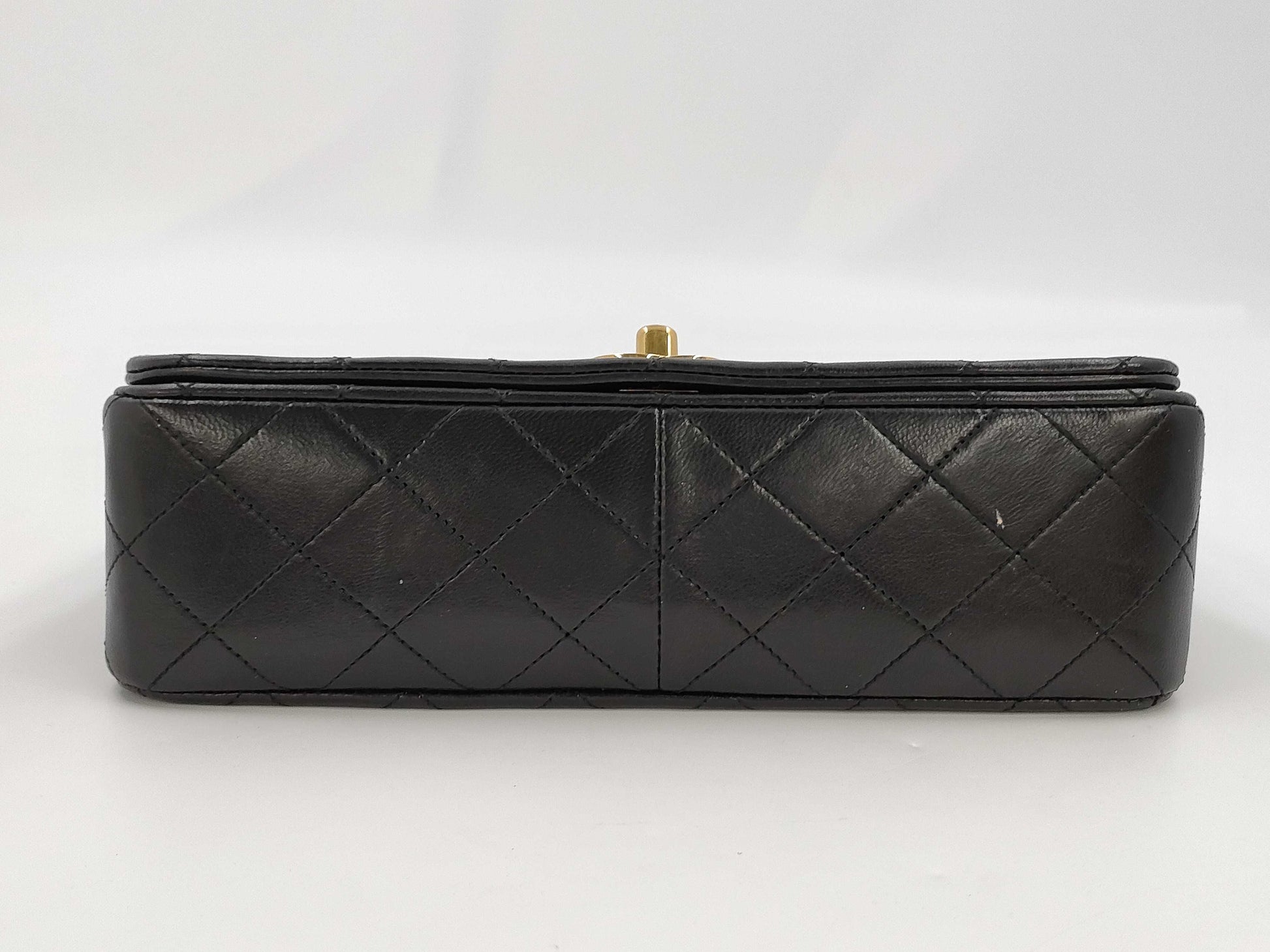 CHANEL Full Flap Matelasse Chain Shoulder Bag Lamb Shoulder Bag