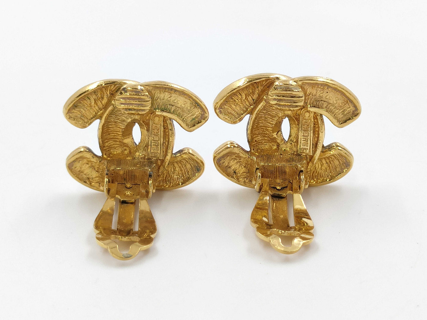 CHANEL Coco Matelasse Earrings