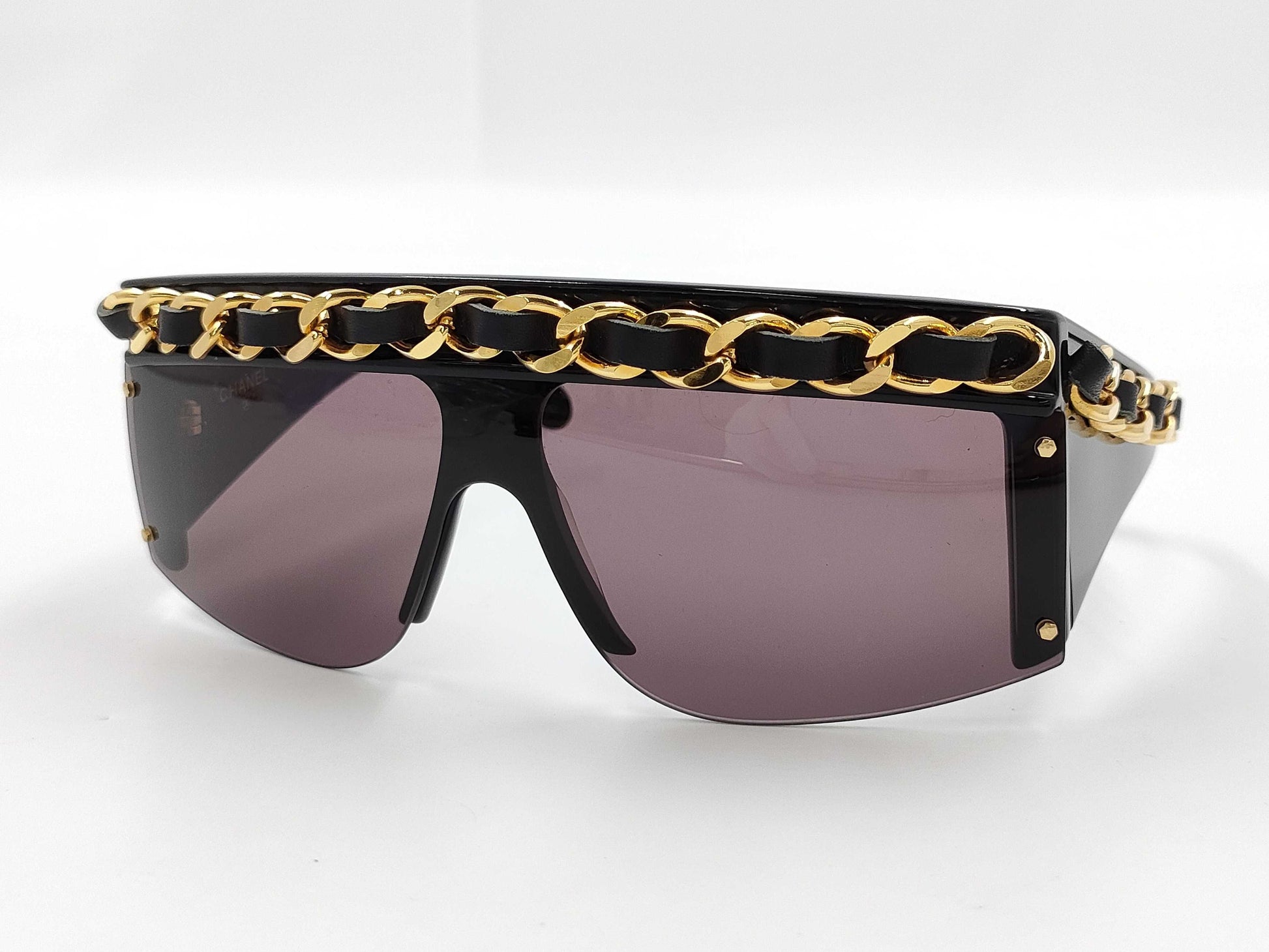  CHANEL Chain Sunglasses Black Sunglasses/Eyewear