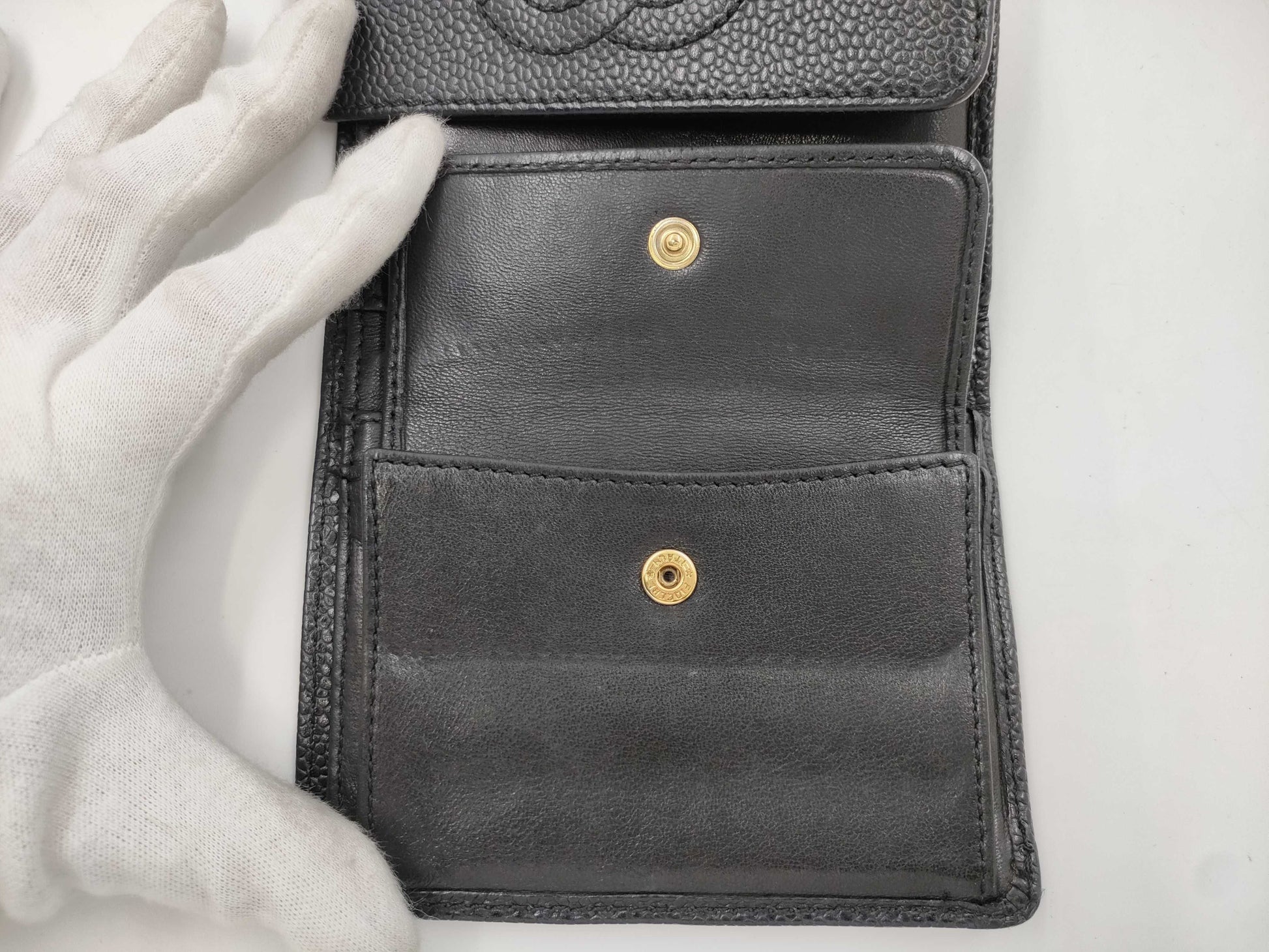 CHANEL Tri-fold Wallet Caviar Wallet