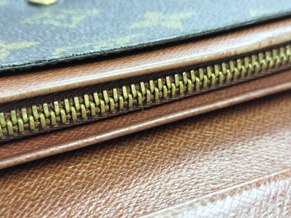 LOUIS VUITTON Monogram Louis Vuitton Monogram M61730 Porte-Monoviet-Tresor Wallet