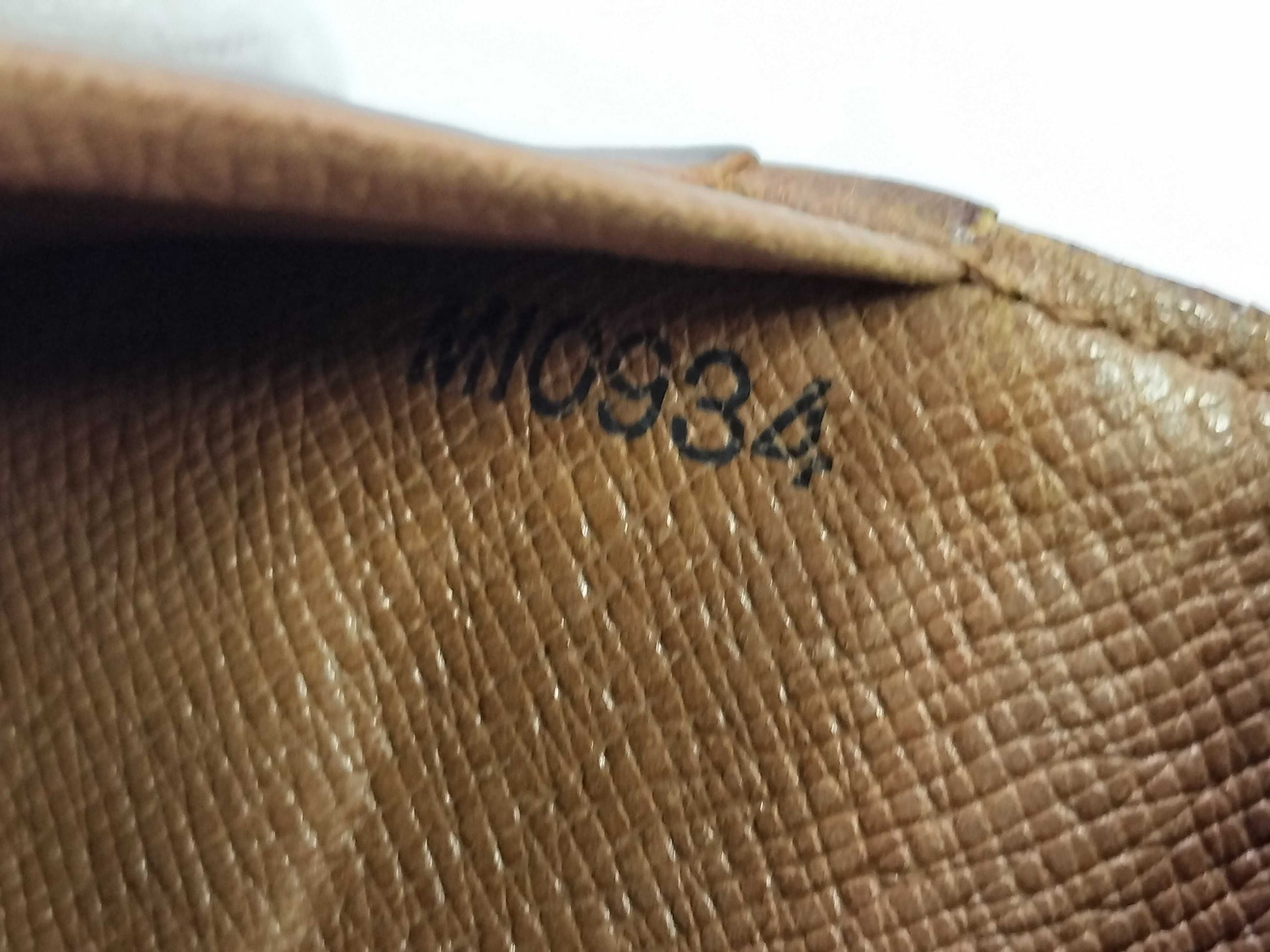LOUIS VUITTON Monogram Louis Vuitton Monogram M61730 Porte-Monoviet-Tresor Wallet