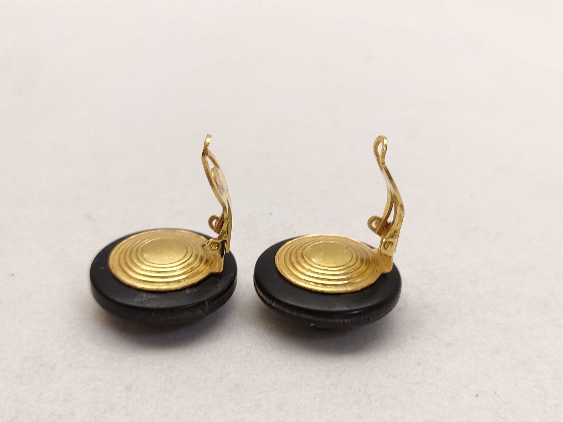 HERMES Horn Round Earrings