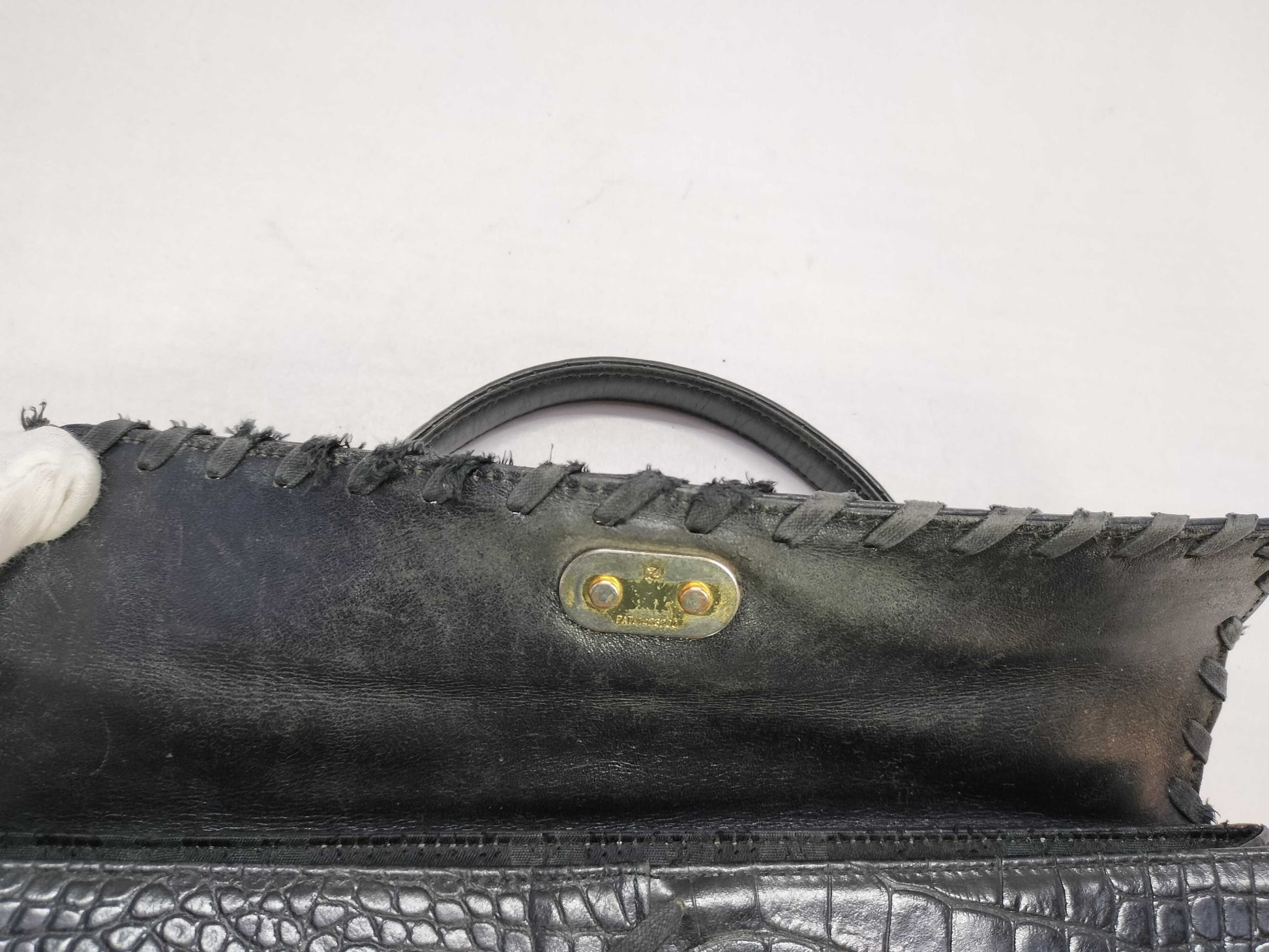 Yves Saint Laurent YSL Handbag Crocodile Handbag