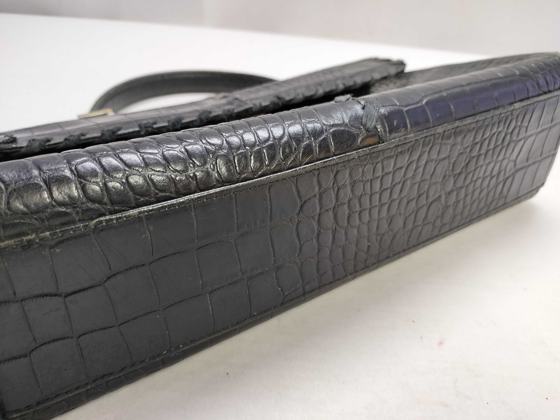 Yves Saint Laurent YSL Handbag Crocodile Handbag