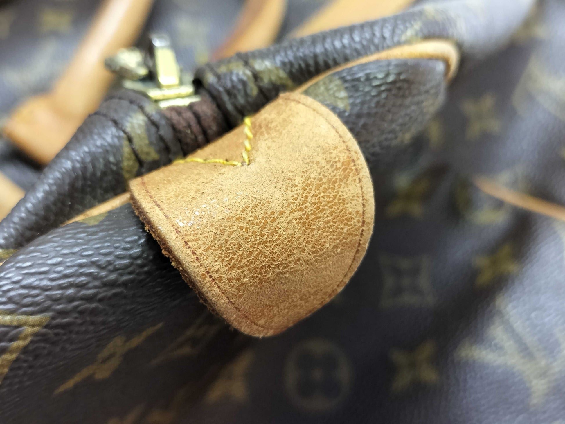 LOUIS VUITTON Monogram Louis Vuitton Keepall Bag Boston Bag