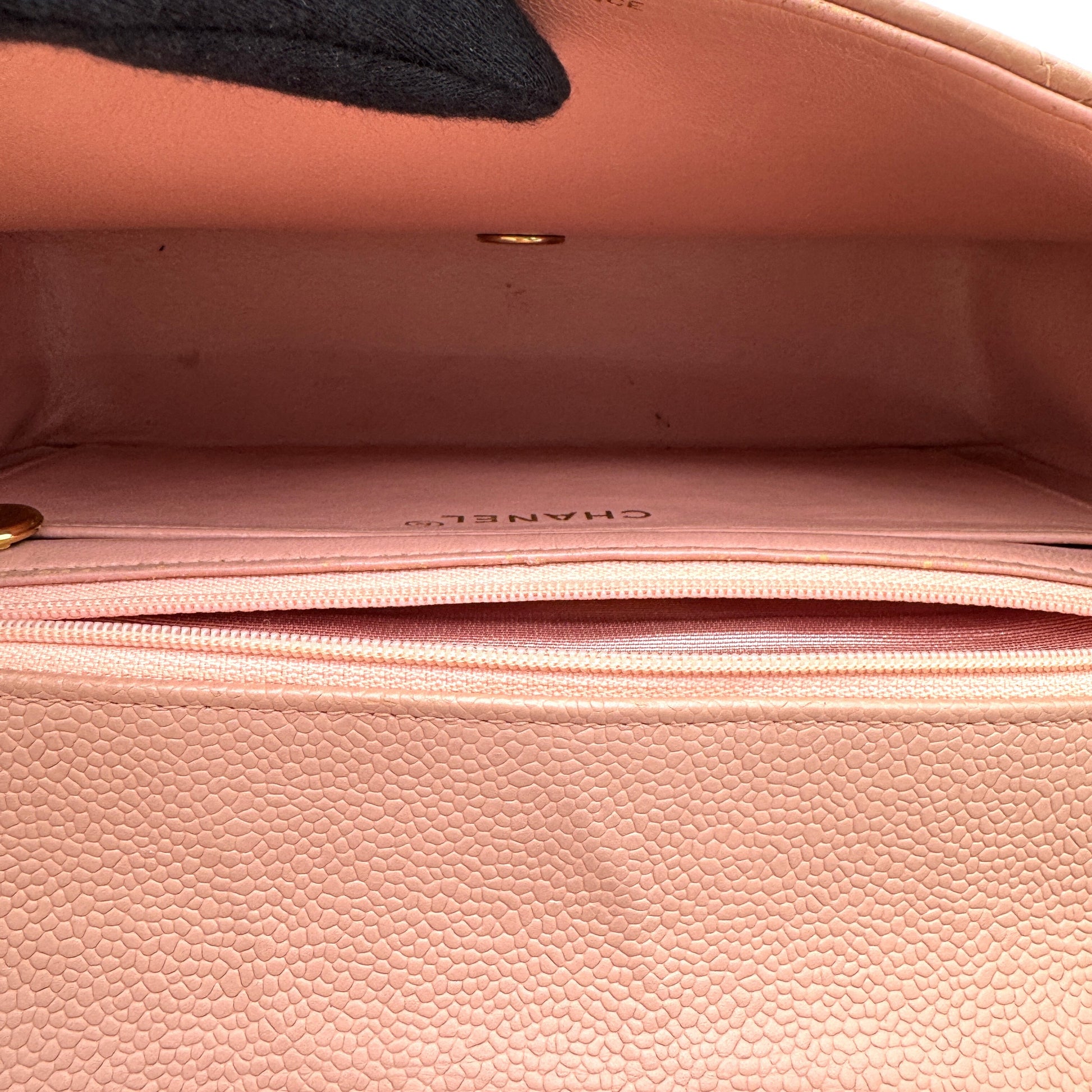 CHANEL Diana Matelasse 25 Chain Caviar Skin Pink Shoulder Bag