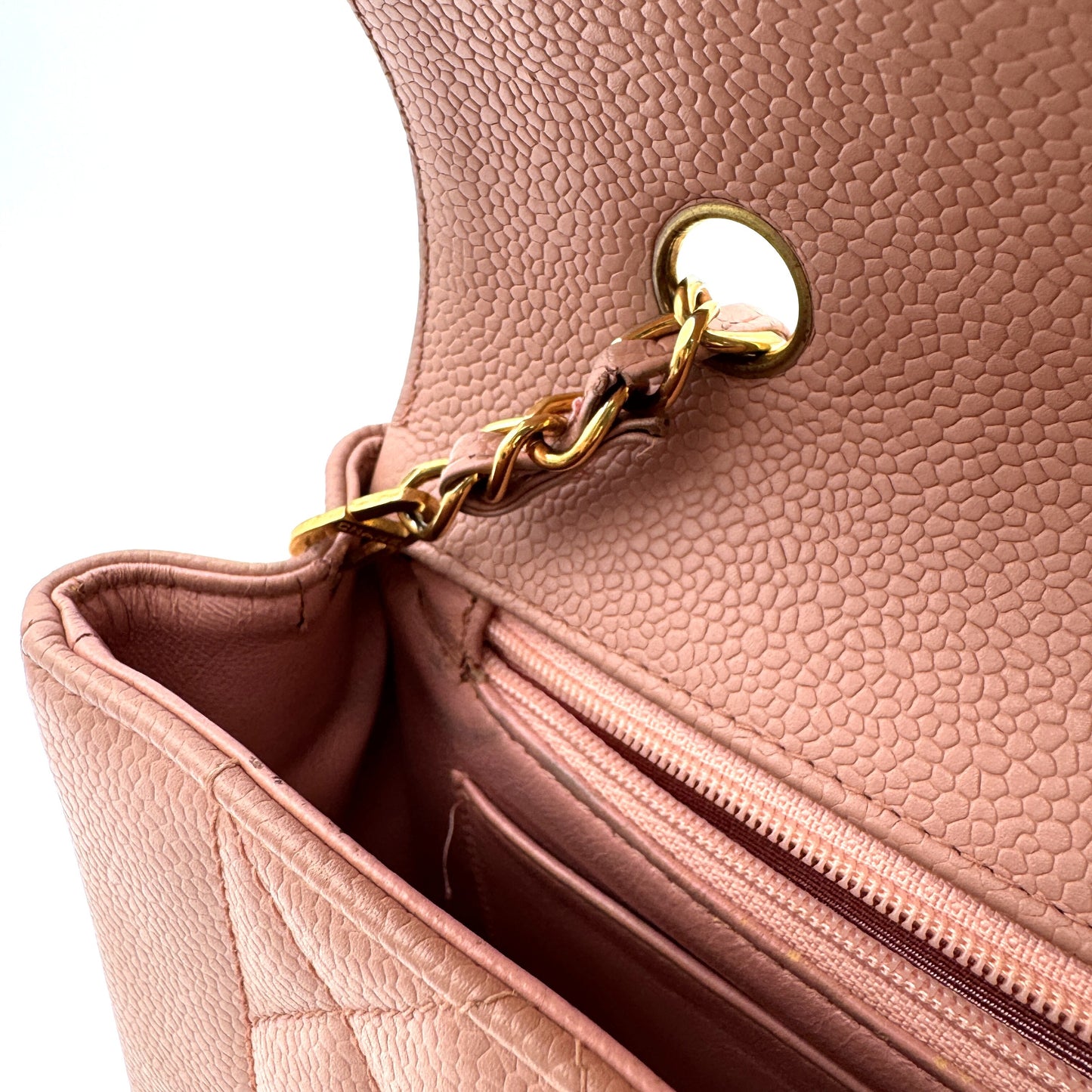 CHANEL Diana Matelasse 25 Chain Caviar Skin Pink Shoulder Bag