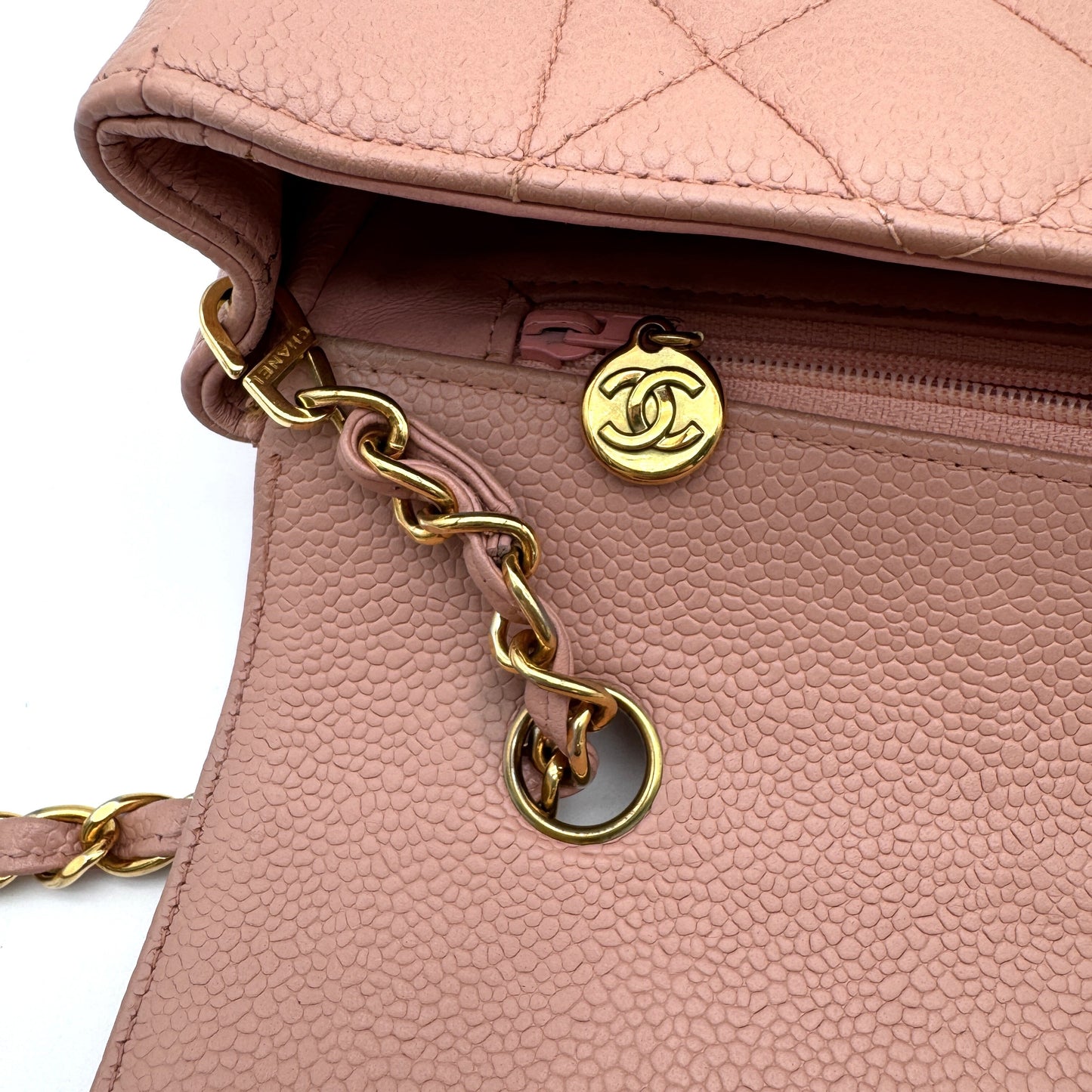 CHANEL Diana Matelasse 25 Chain Caviar Skin Pink Shoulder Bag