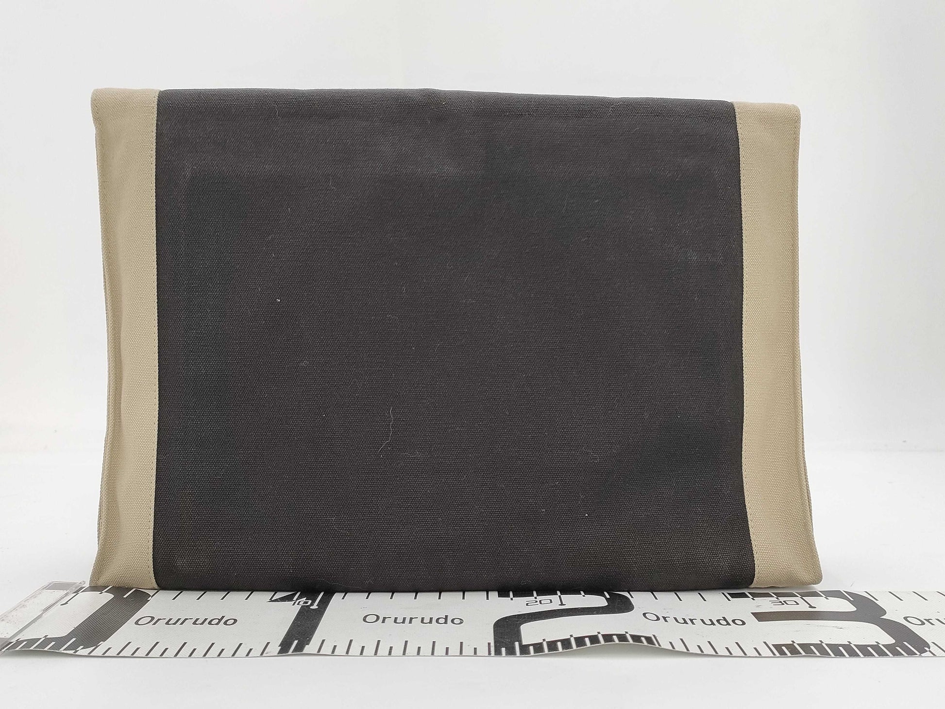 HERMES Tapiselle Green Clutch Bag