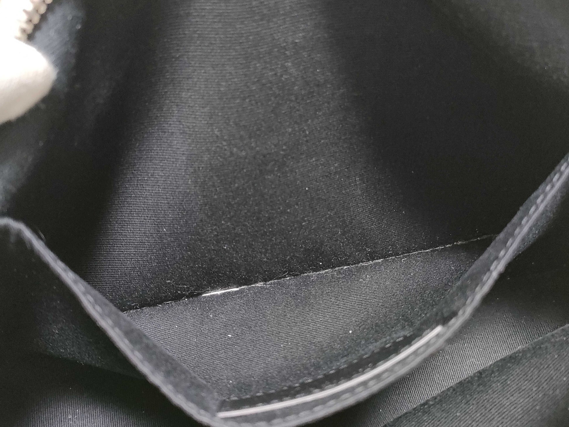 SAINT LAURENT Paris Shoulder Bag Lou Camera Shoulder Bag