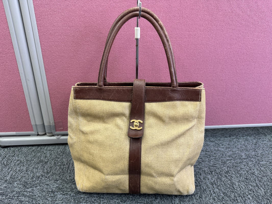 CHANEL Turn Lock Handbag