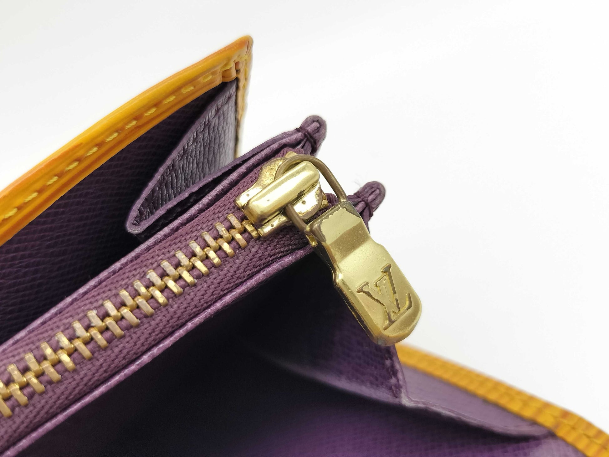 LOUIS VUITTON M63579 Epi Louis Vuitton Epi Long Wallet CA1926 Wallet