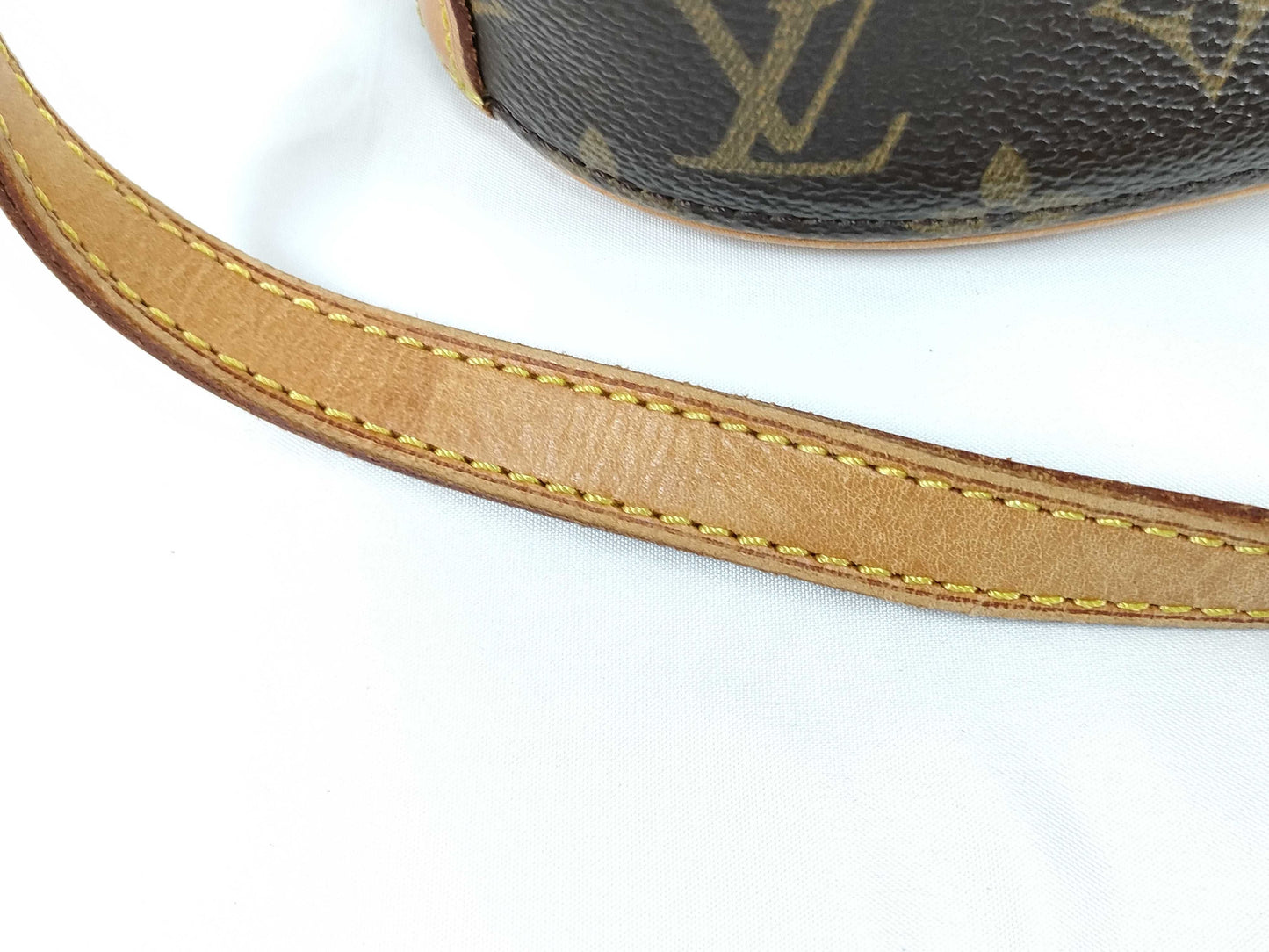 LOUIS VUITTON M 51290 Monogram Drouot Shoulder Bag