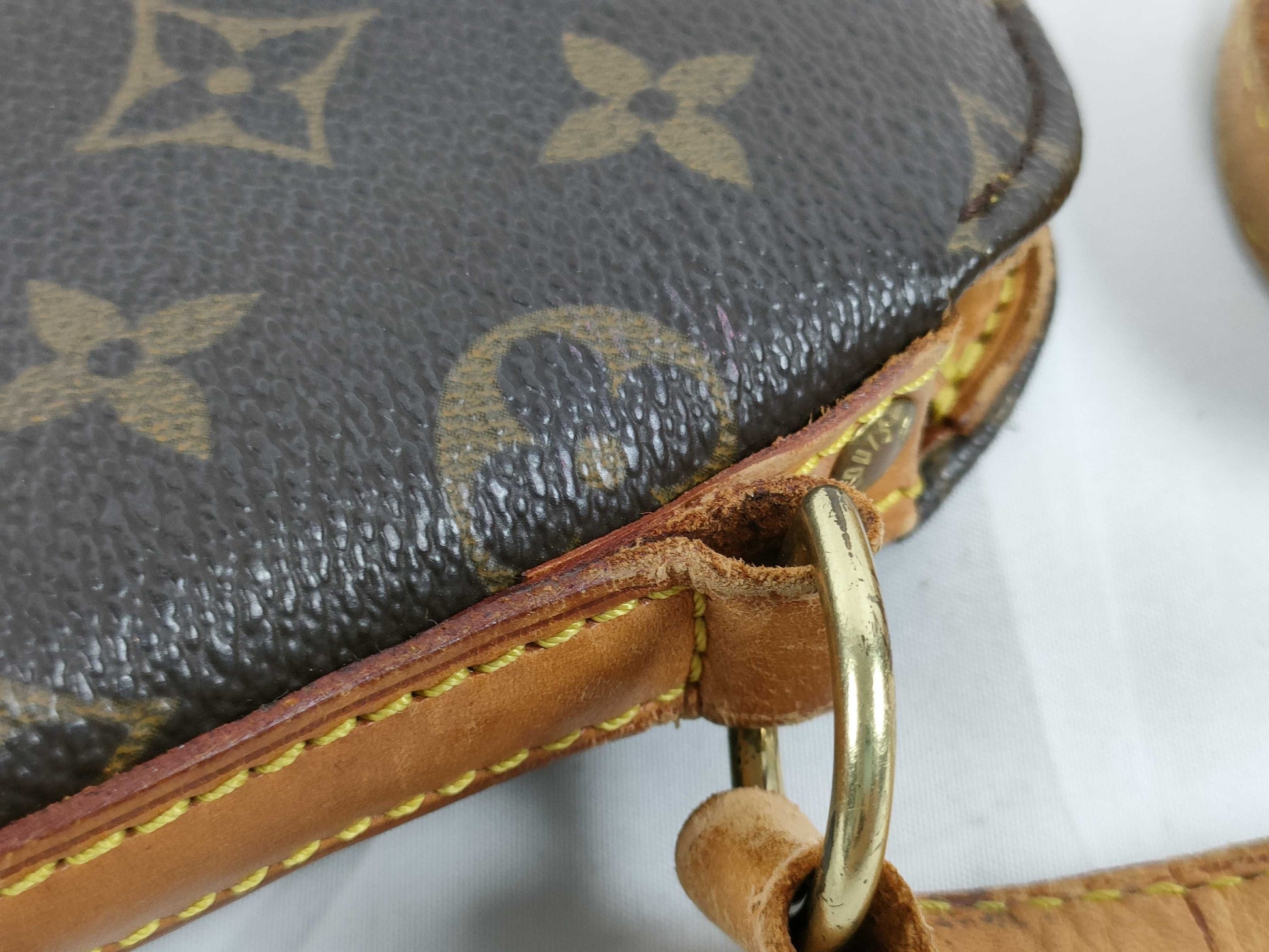 LOUIS VUITTON M 51290 Monogram Drouot Shoulder Bag