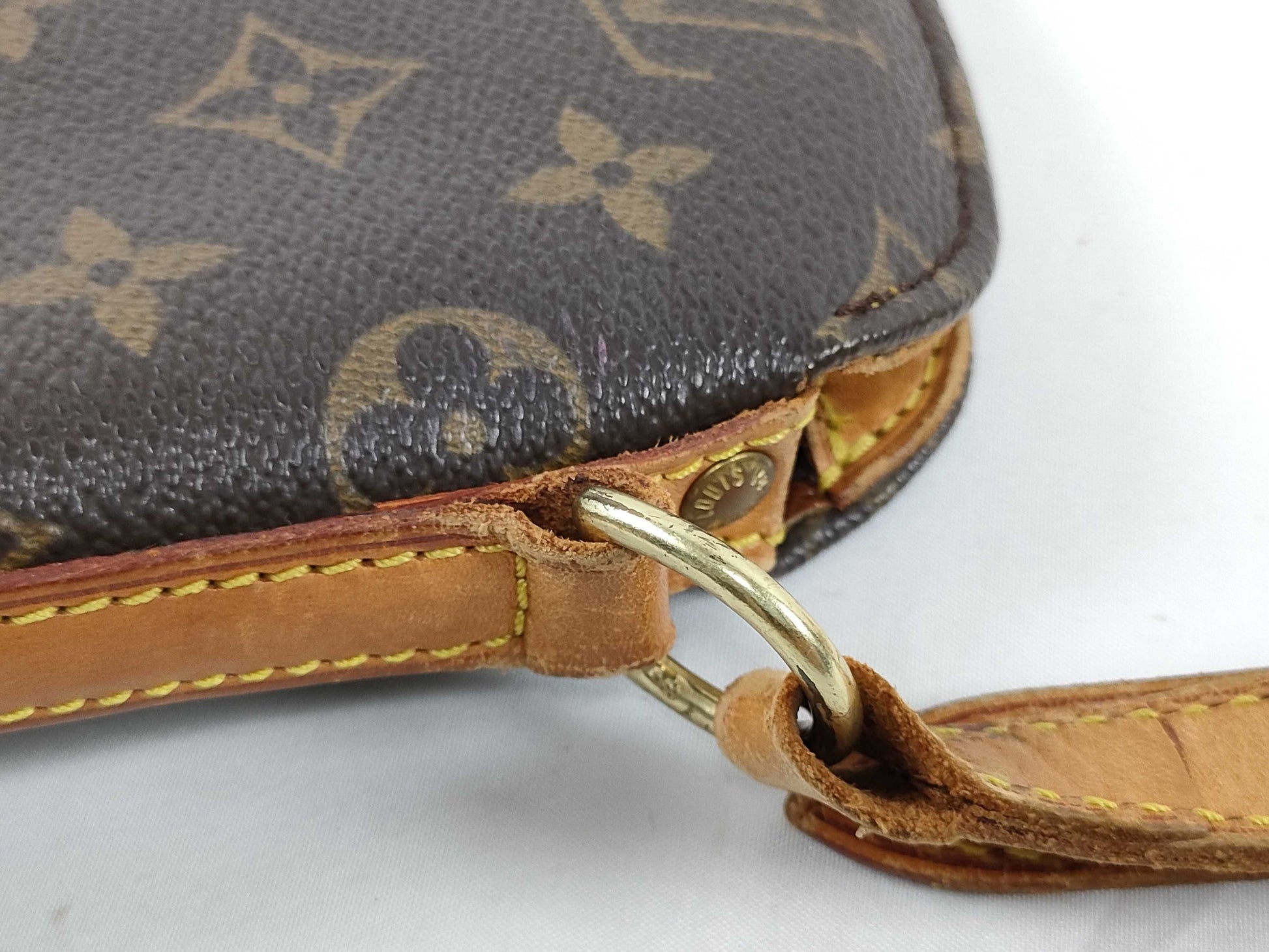 LOUIS VUITTON M 51290 Monogram Drouot Shoulder Bag