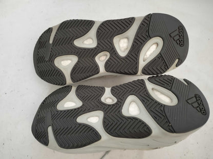 26.5cm adidas YEEZY BOOST 700 26cm Salt Sneakers