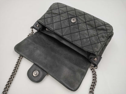 CHANEL Black Chain Shoulder Bag with Matelasse and Wild Stitching