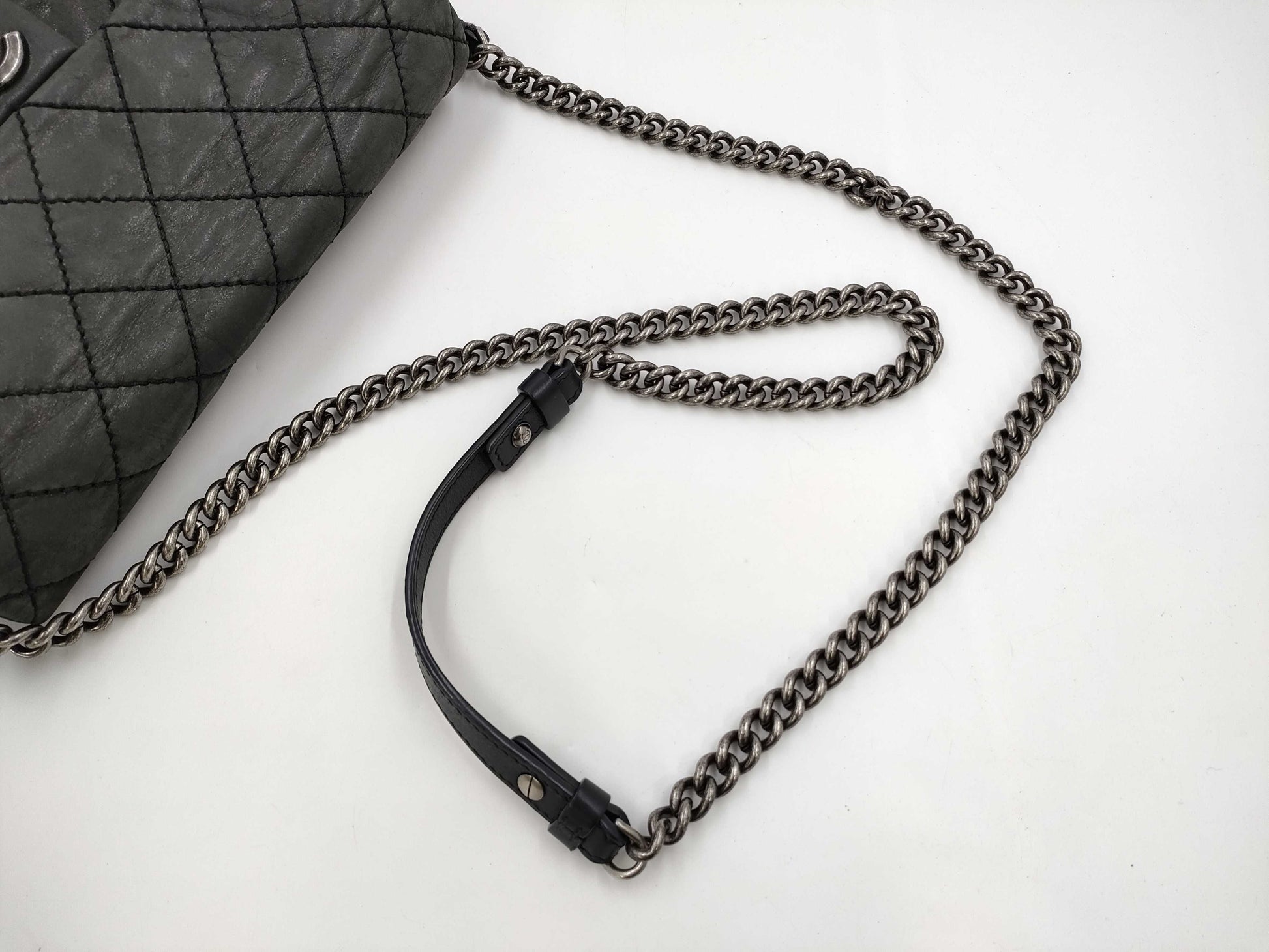 CHANEL Black Chain Shoulder Bag with Matelasse and Wild Stitching