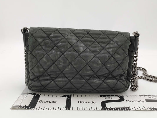 CHANEL Black Chain Shoulder Bag with Matelasse and Wild Stitching