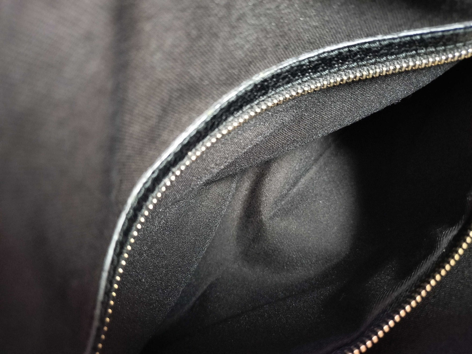 GUCCI Bamboo Turnlock GG Canvas One-Shoulder Tote Bag