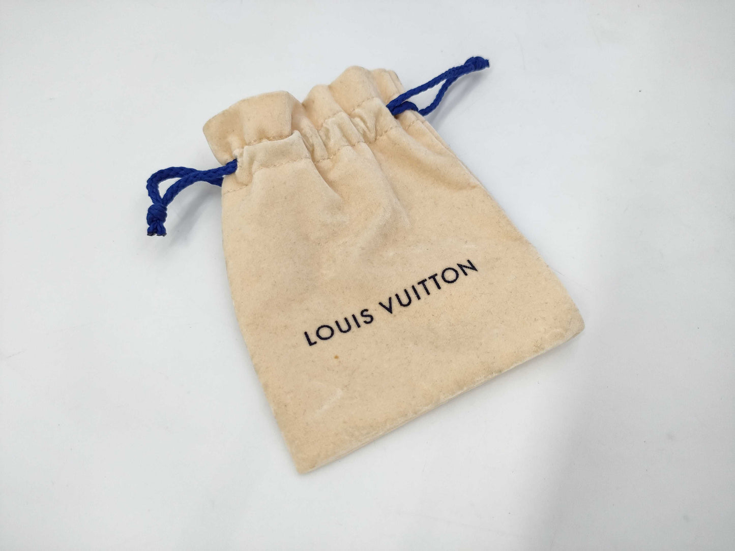 LOUIS VUITTON Louis Vuitton necklace