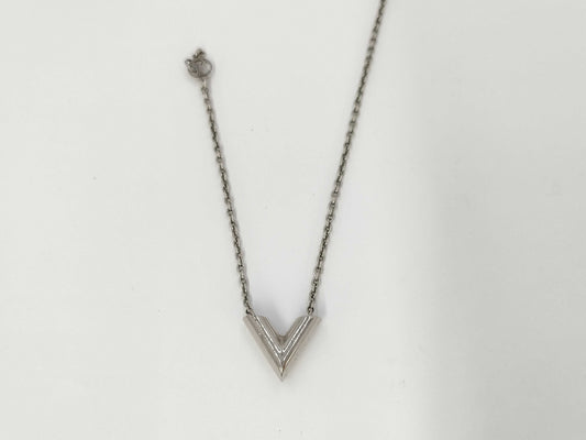 LOUIS VUITTON Louis Vuitton necklace