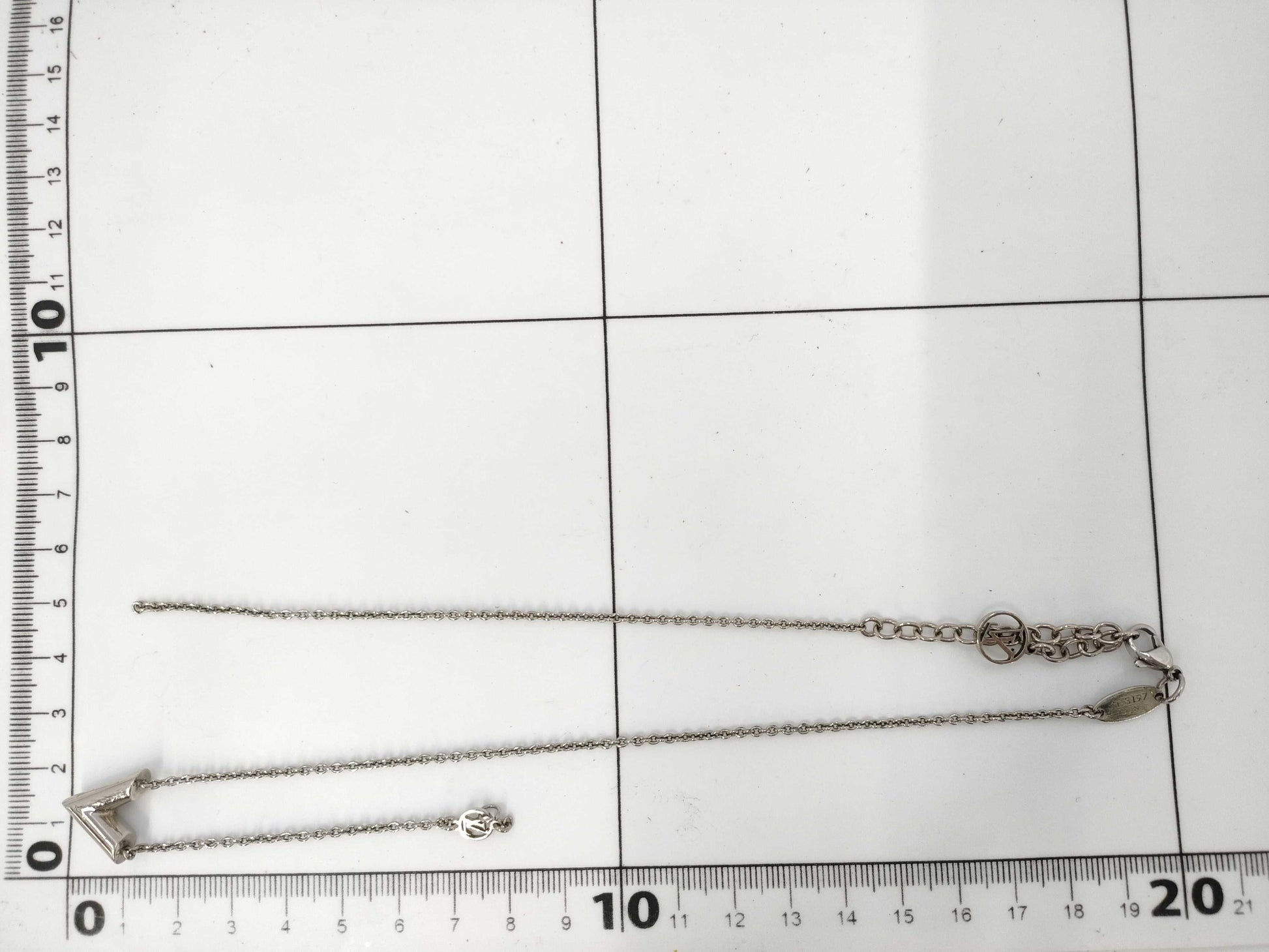 LOUIS VUITTON Louis Vuitton necklace