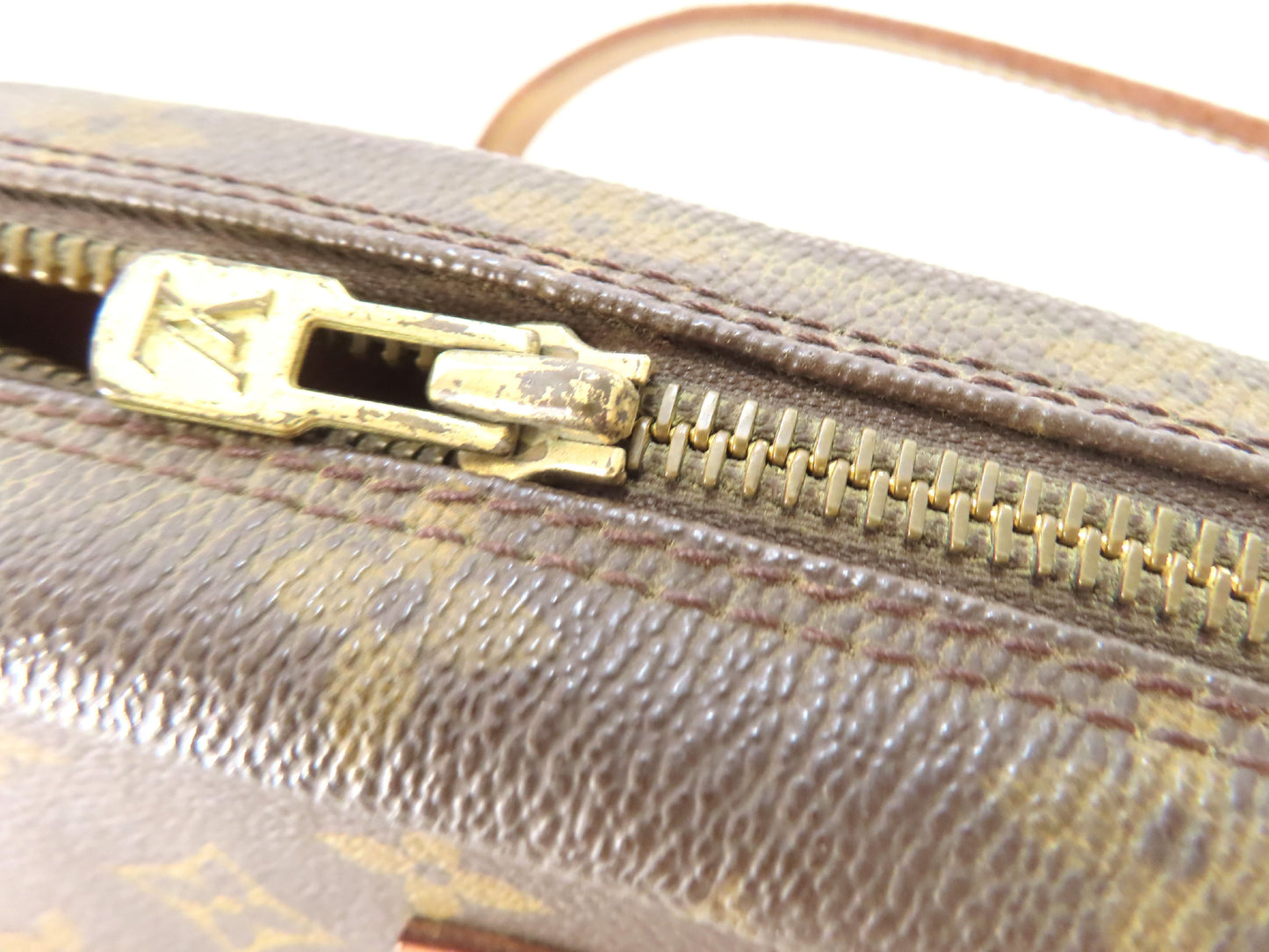 LOUIS VUITTON Monogram LV Shoulder Bag