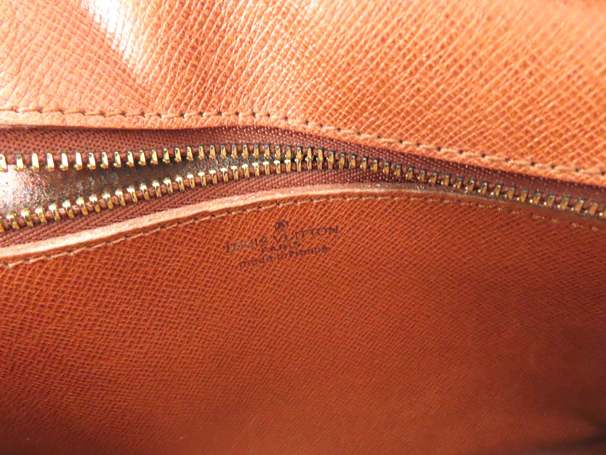 LOUIS VUITTON Monogram LV Shoulder Bag