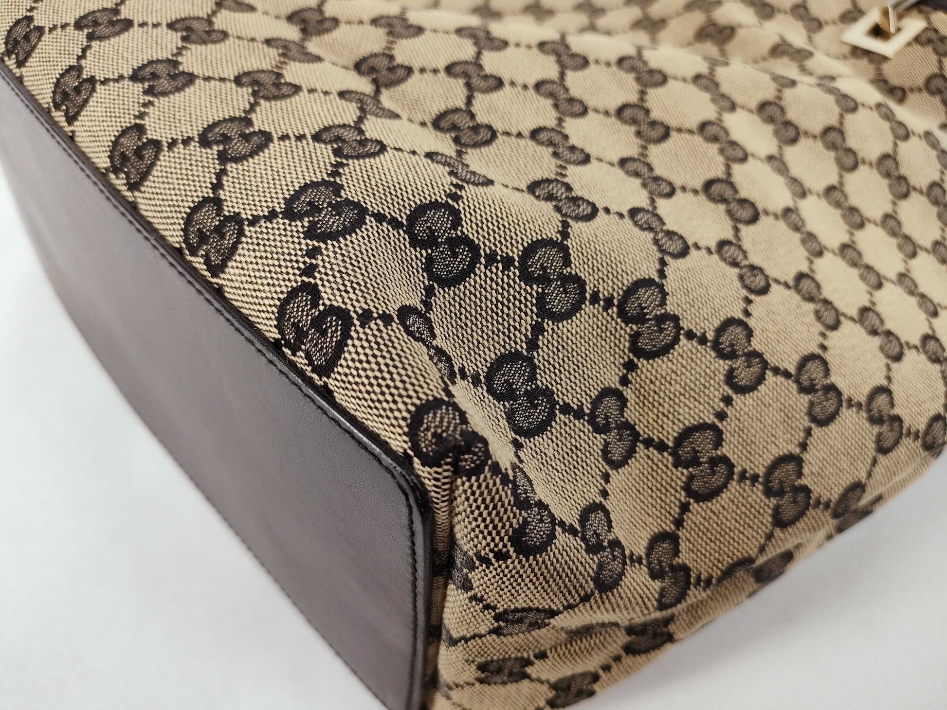 GUCCI GG Canvas Tote Bag