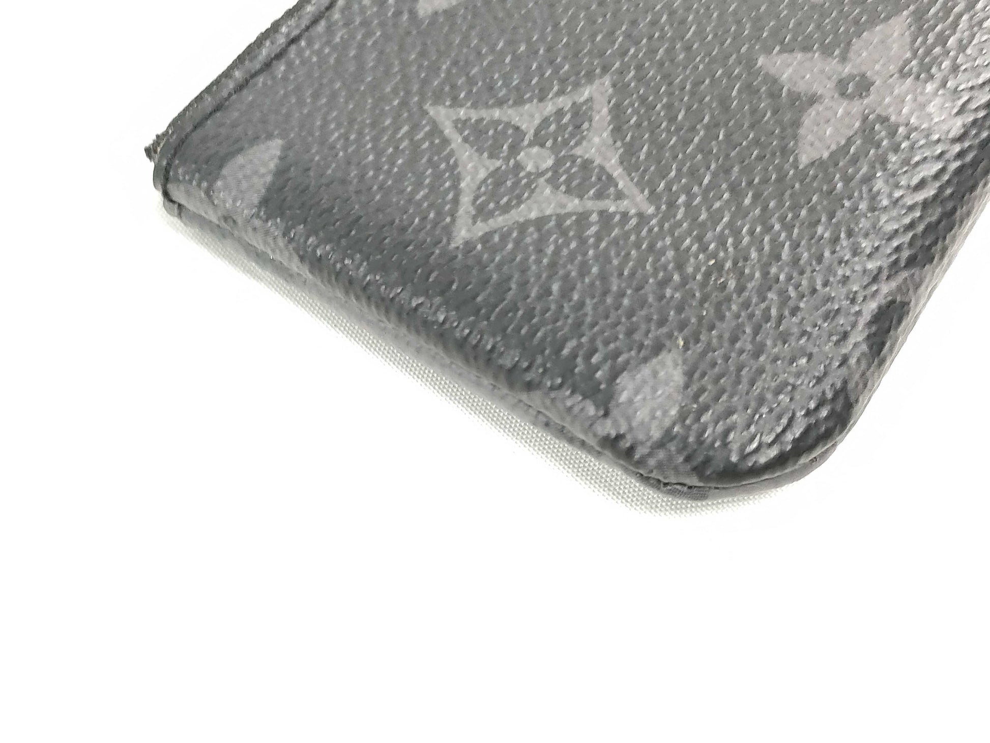 LOUIS VUITTON M 80905 Vuitton Monogram Eclipse Pochette Cle Coin Case