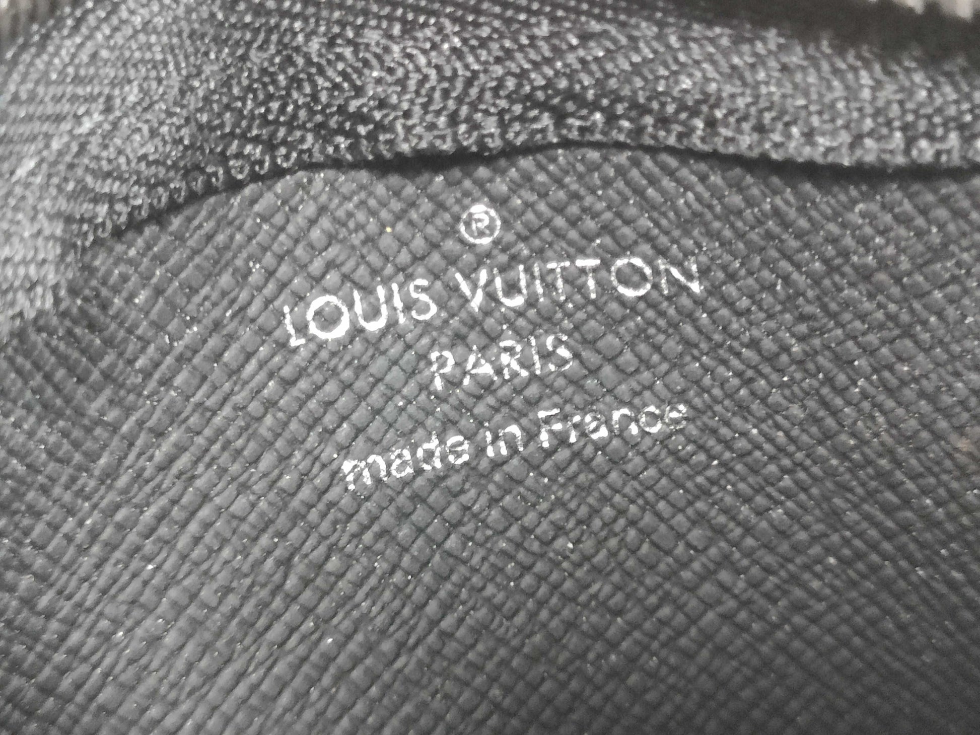 LOUIS VUITTON M 80905 Vuitton Monogram Eclipse Pochette Cle Coin Case