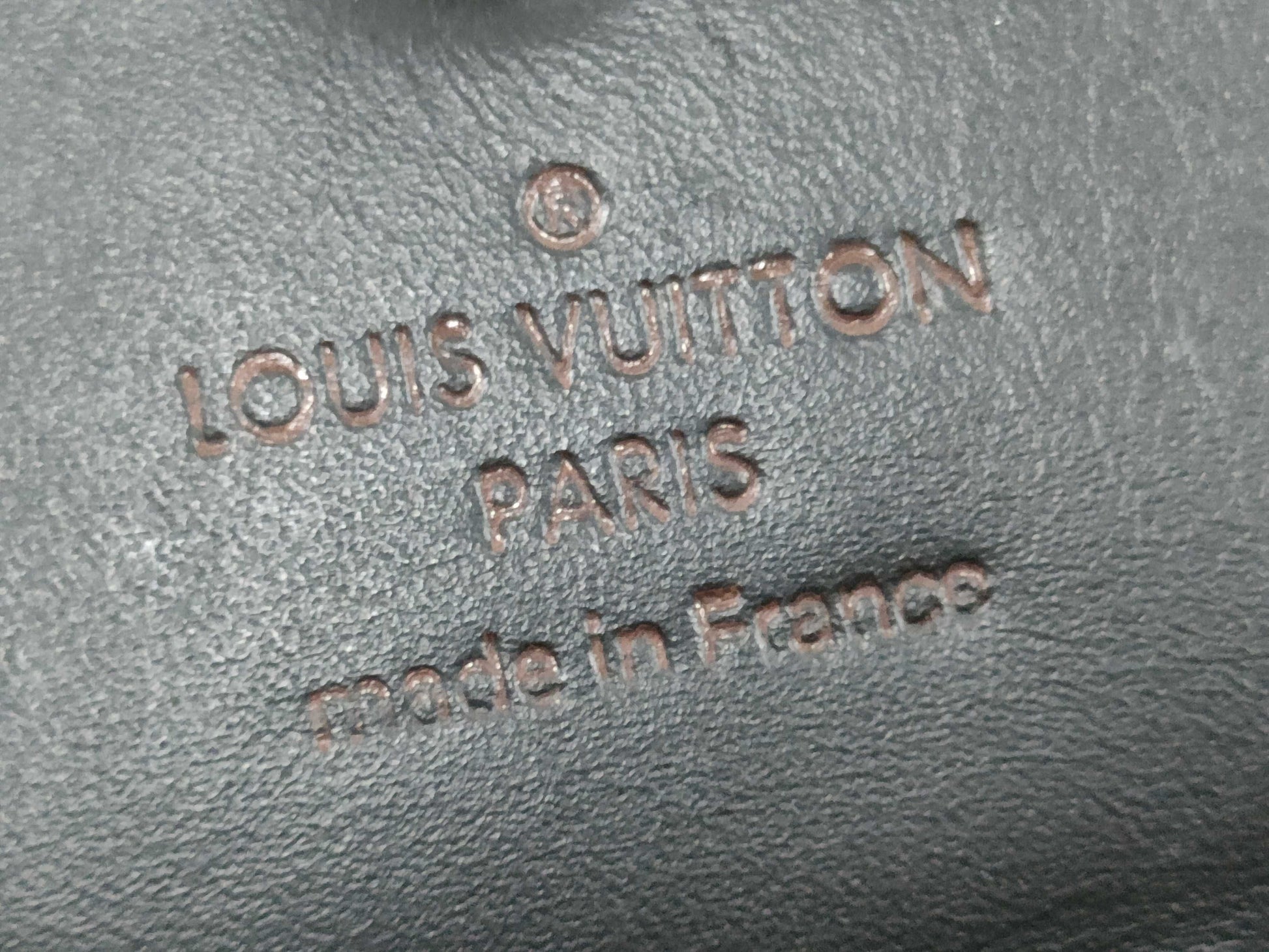 LOUIS VUITTON LV Louis Vuitton Utah Key Case Key Case/Key Holder