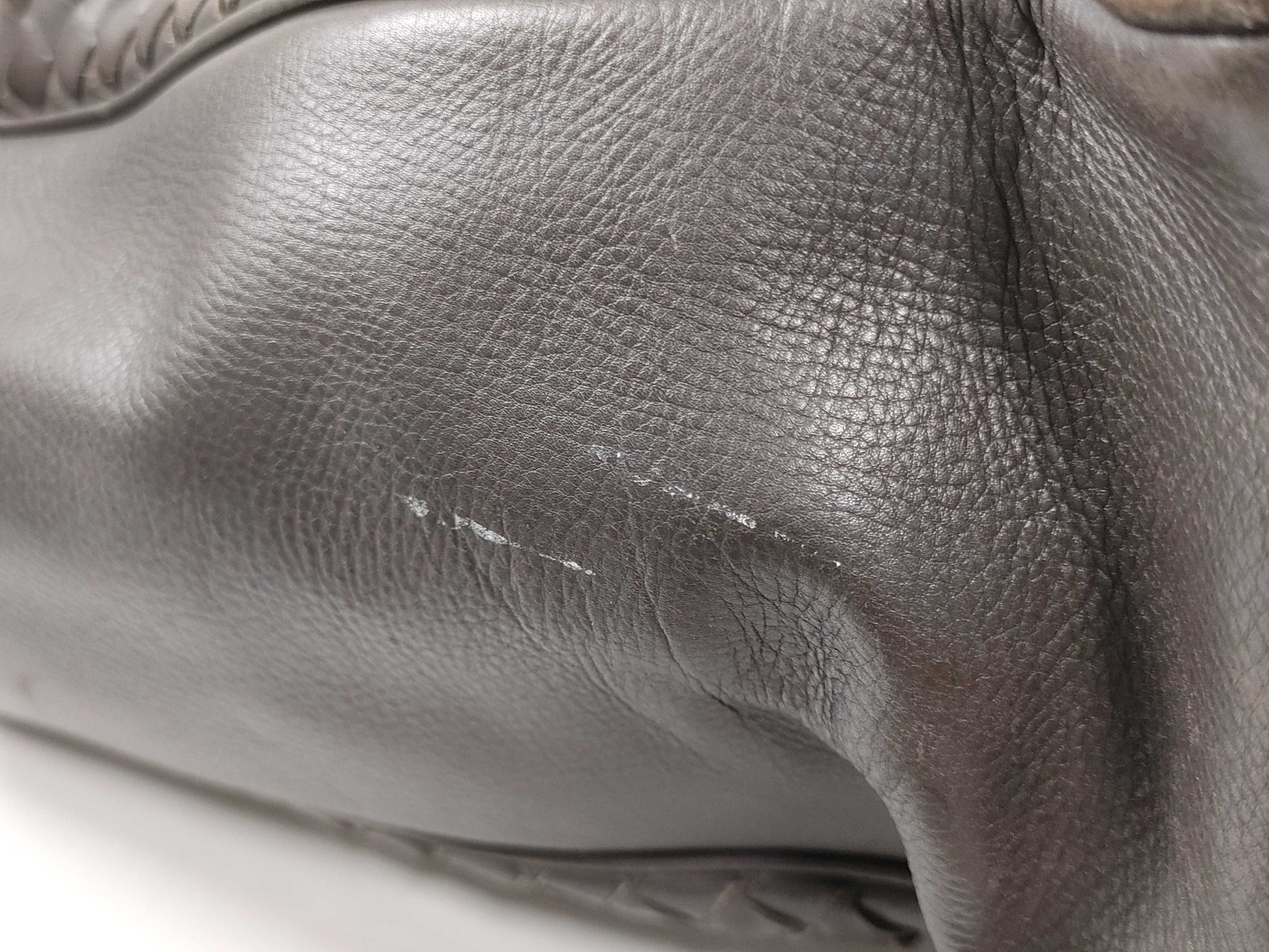 BOTTEGA VENETA BOTTEGA VENETA Intrecciato Leather Tote Bag