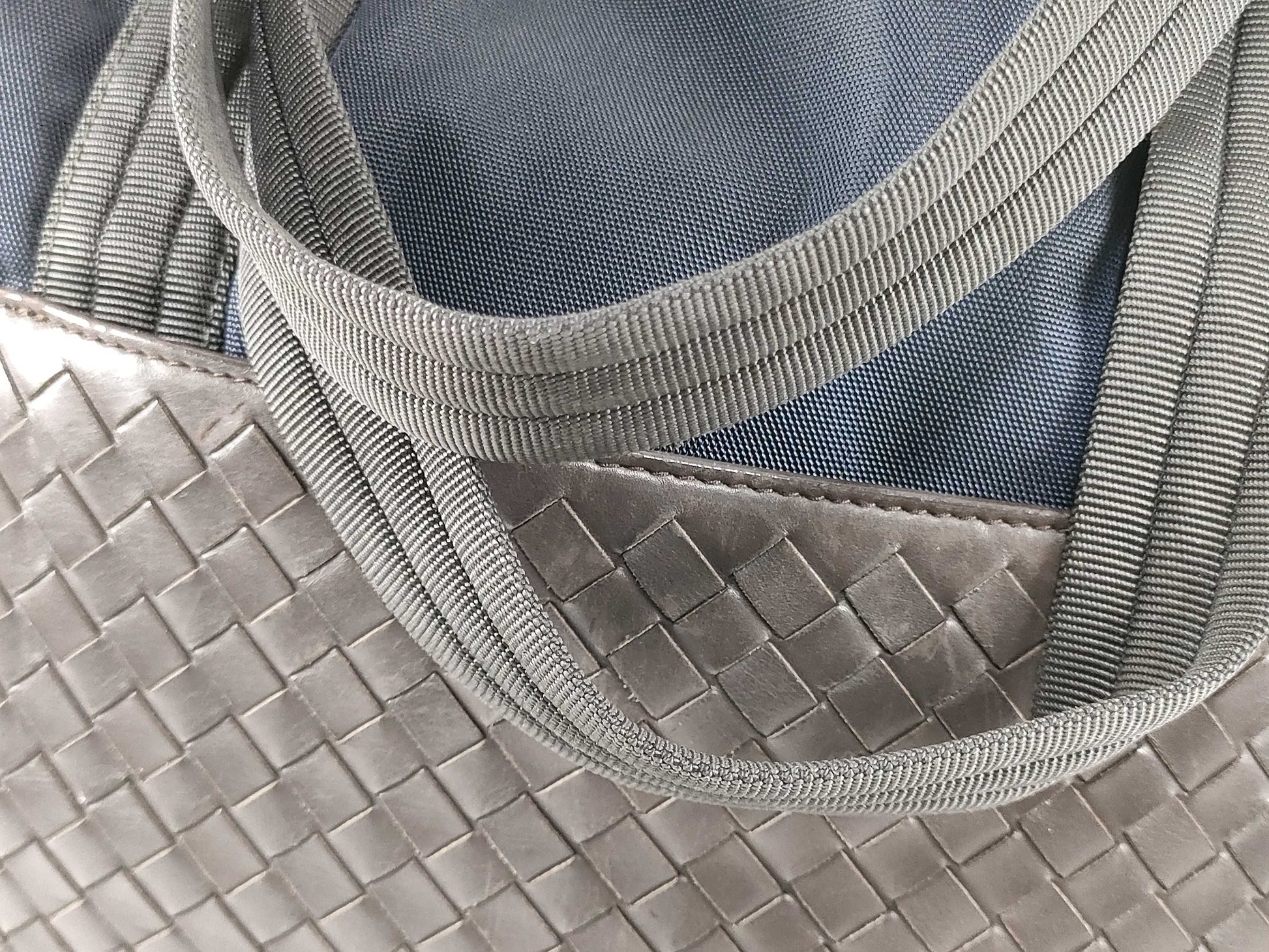 BOTTEGA VENETA BOTTEGA VENETA Intrecciato Leather Tote Bag