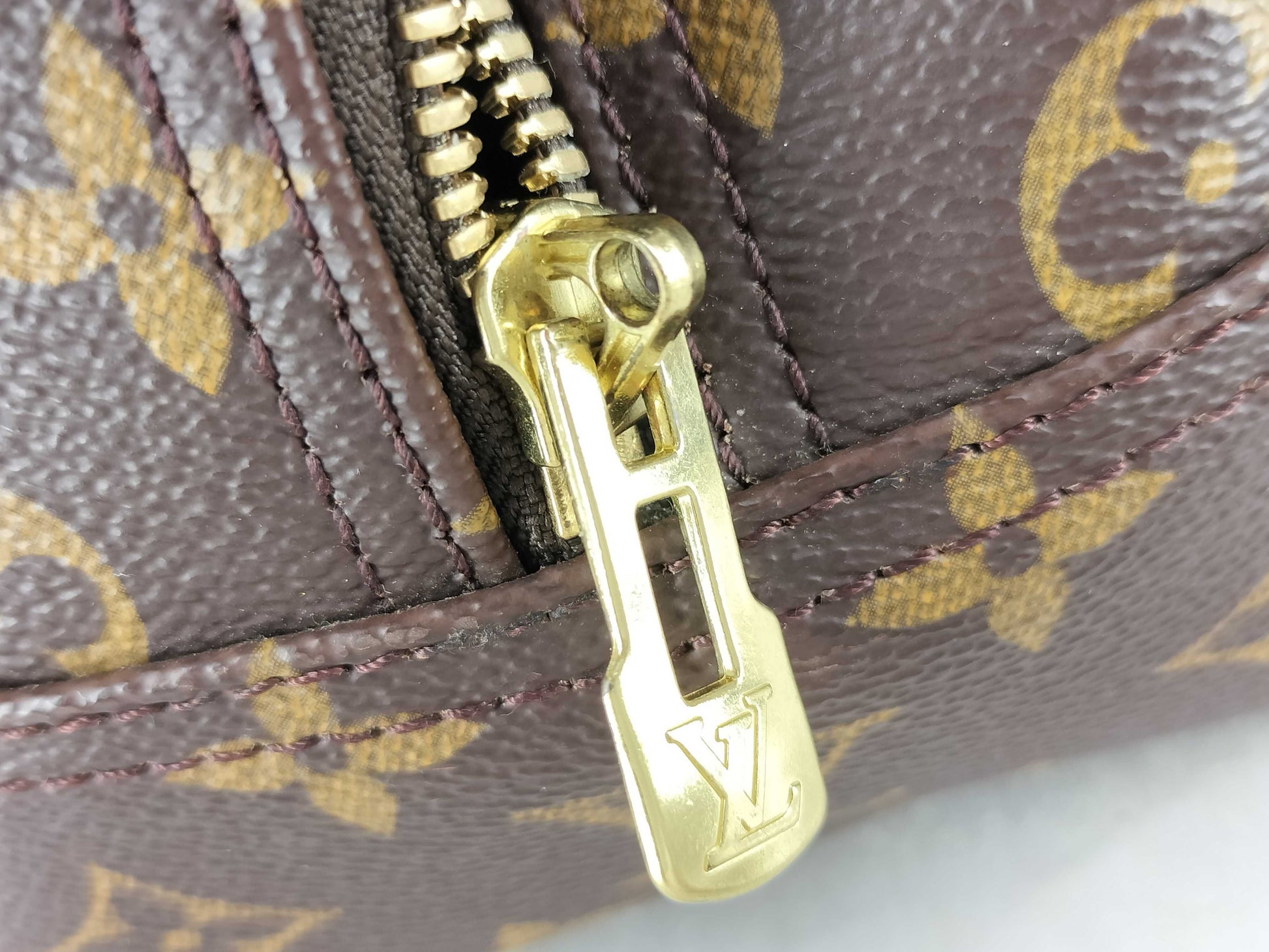 LOUIS VUITTON M47270 Monogram Louis Vuitton Deauville Tag Boston Bag