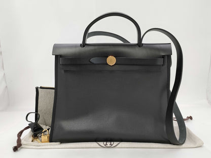 HERMES Airbag Zip PM 31 Toile H Berline Vache Hunter Black K Stamp Bag