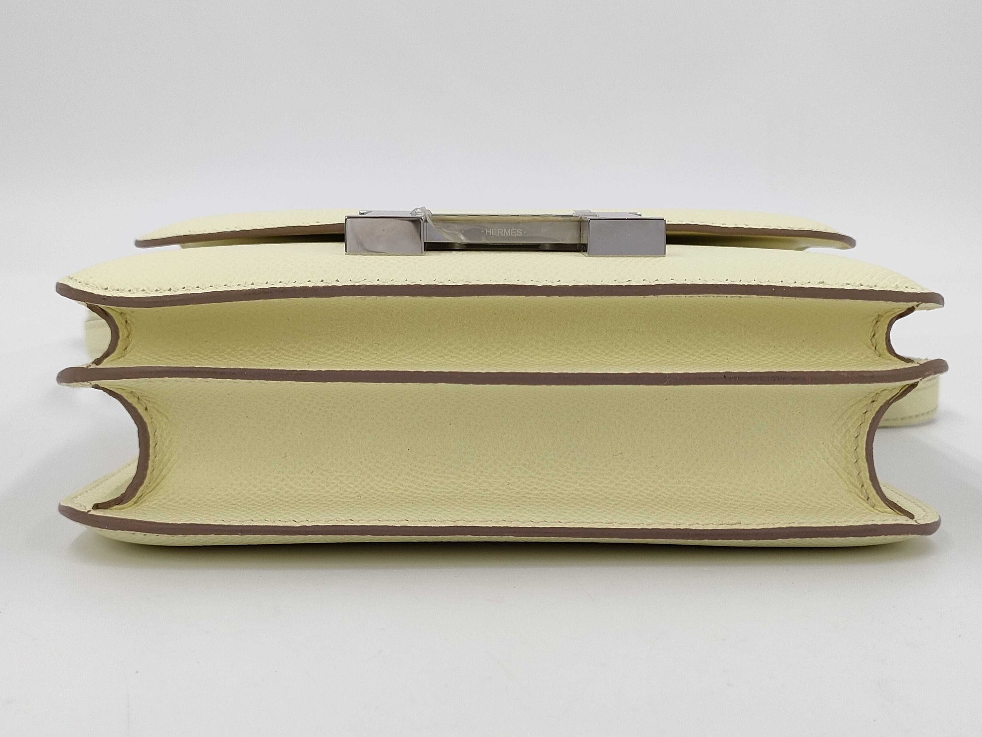 Unused HERMES Constance 19 Mini Jaune Milton Epson Silver Hardware W Stamp Shoulder Bag