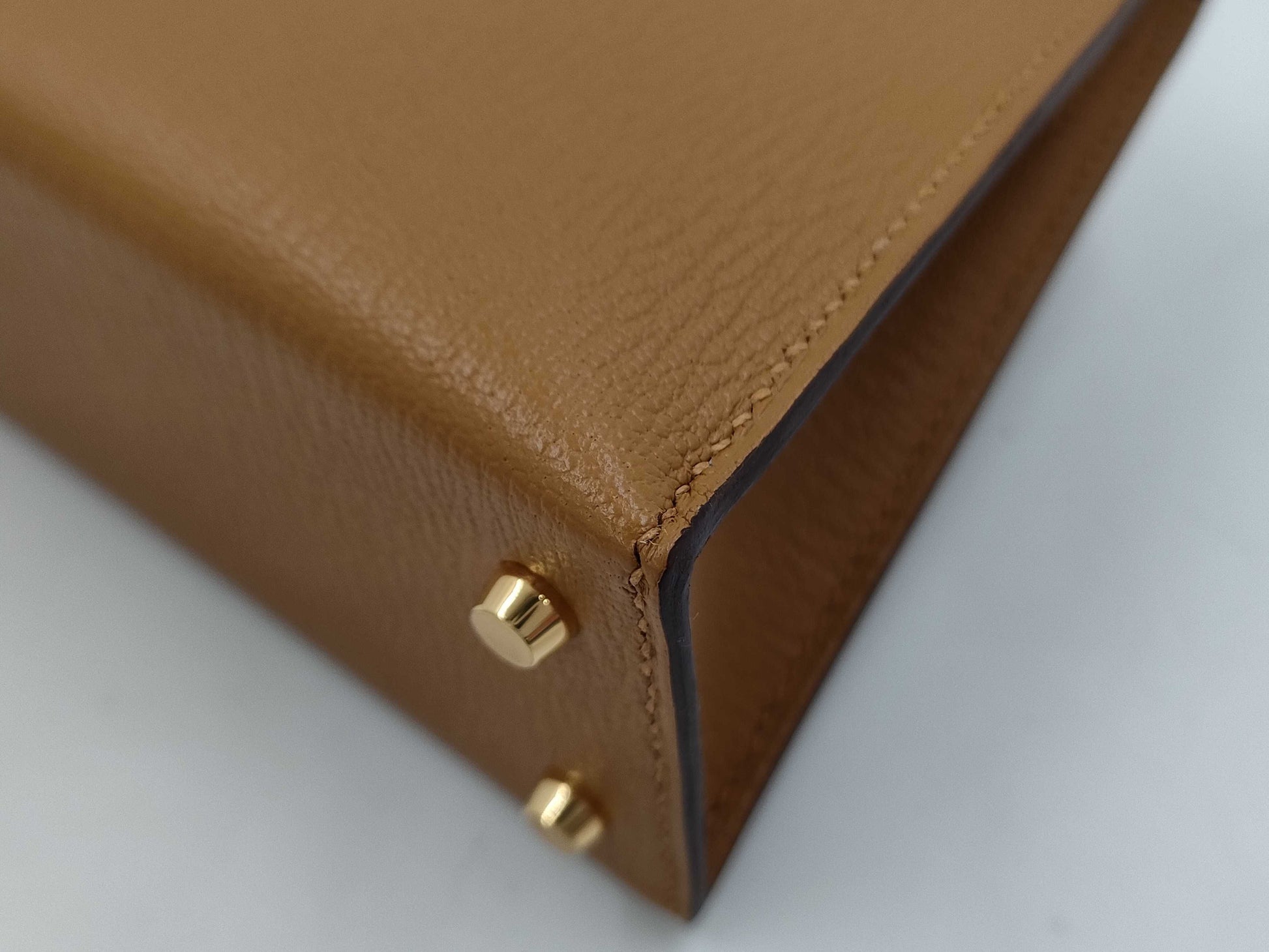 HERMES Brand New, Unused Hermès Mini Kelly 2 Verso Chevre Mysore Shoulder Bag with Gold Hardware, Size 28, Camel/4H Cocoa, Double Stamp