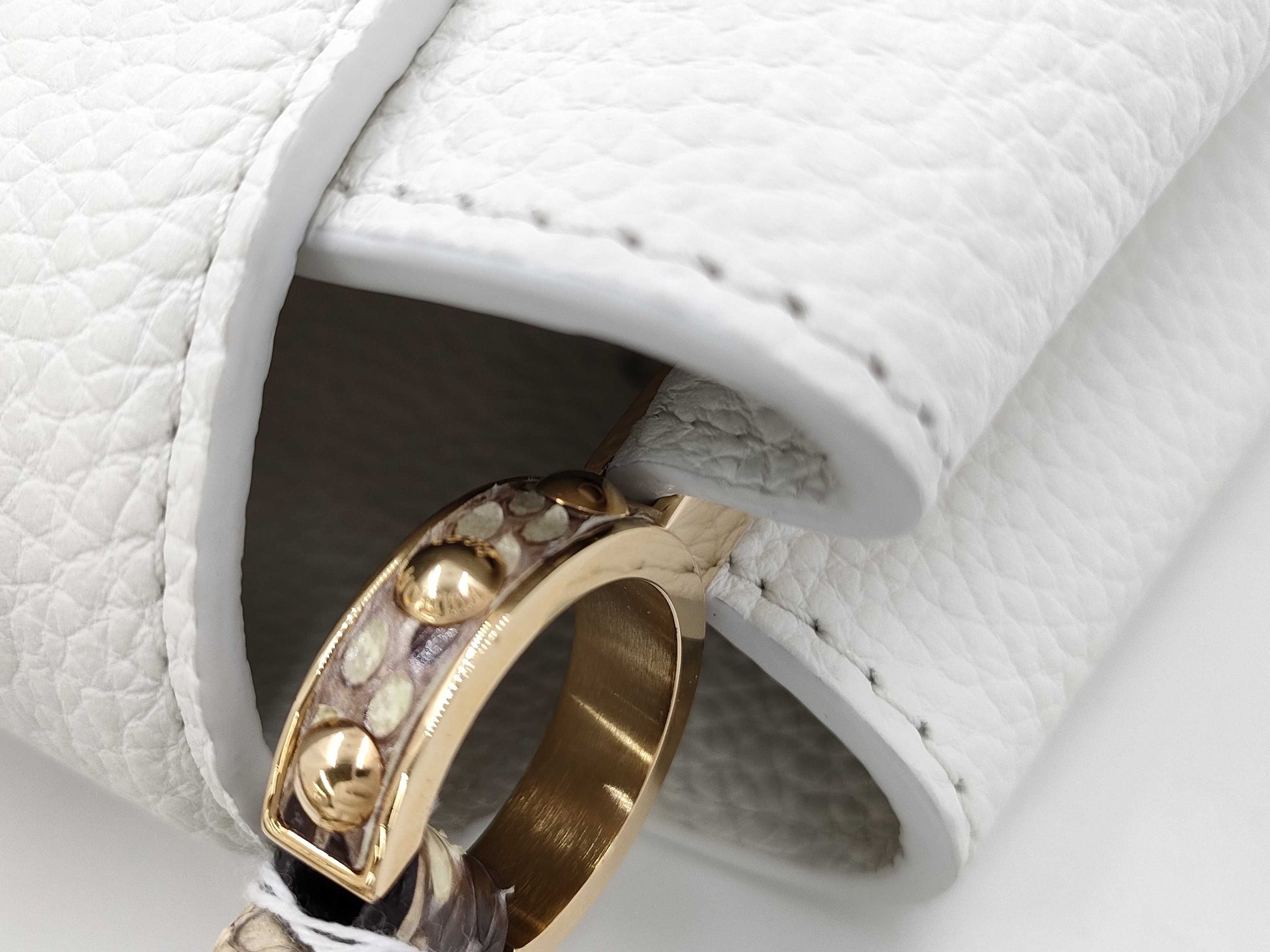 LOUIS VUITTON Louis Vuitton Logo Capucines Mini White Python RFID Handbag