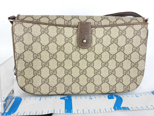 GUCCI GG Supreme Shoulder Bag