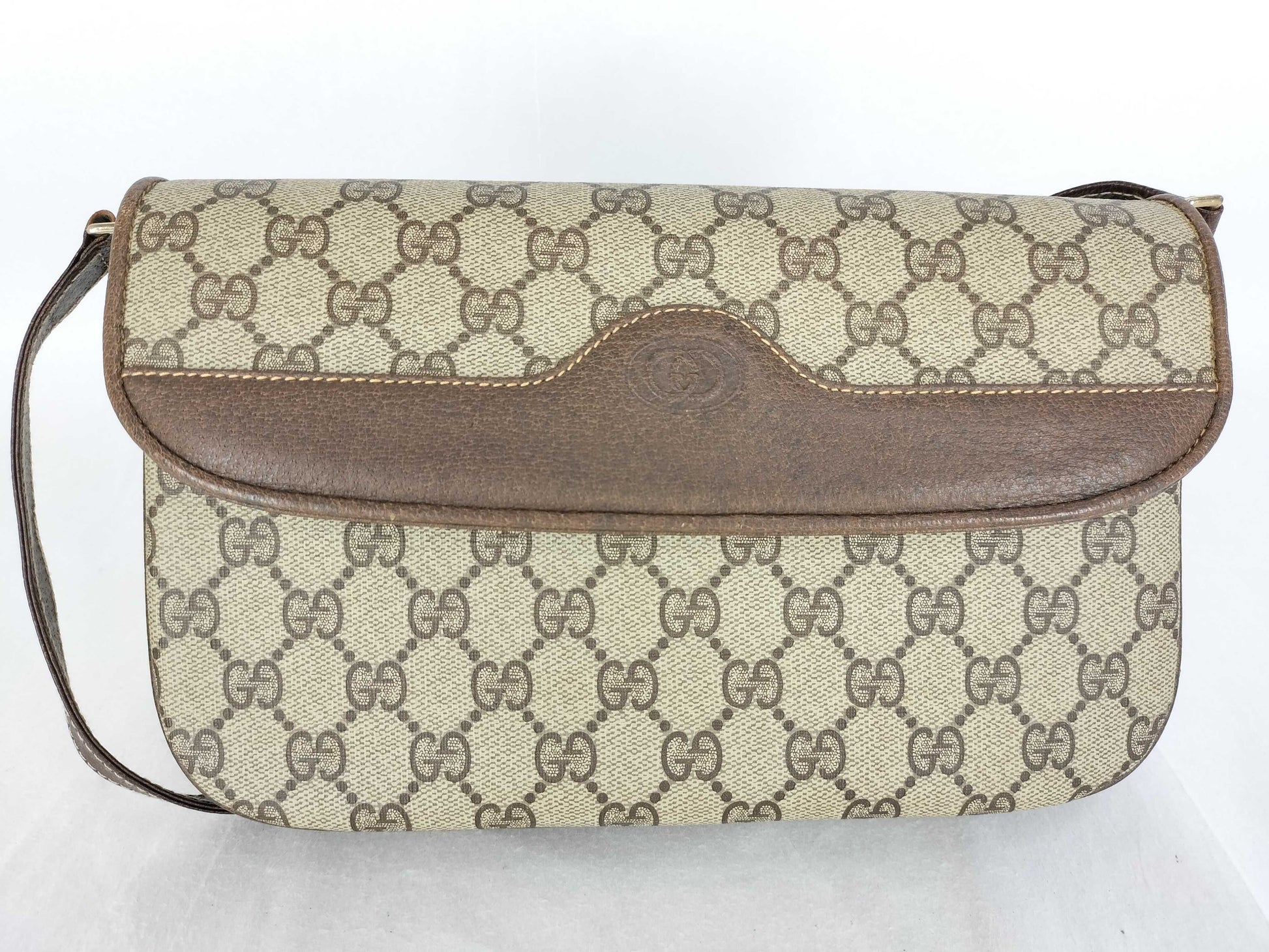GUCCI GG Supreme Shoulder Bag