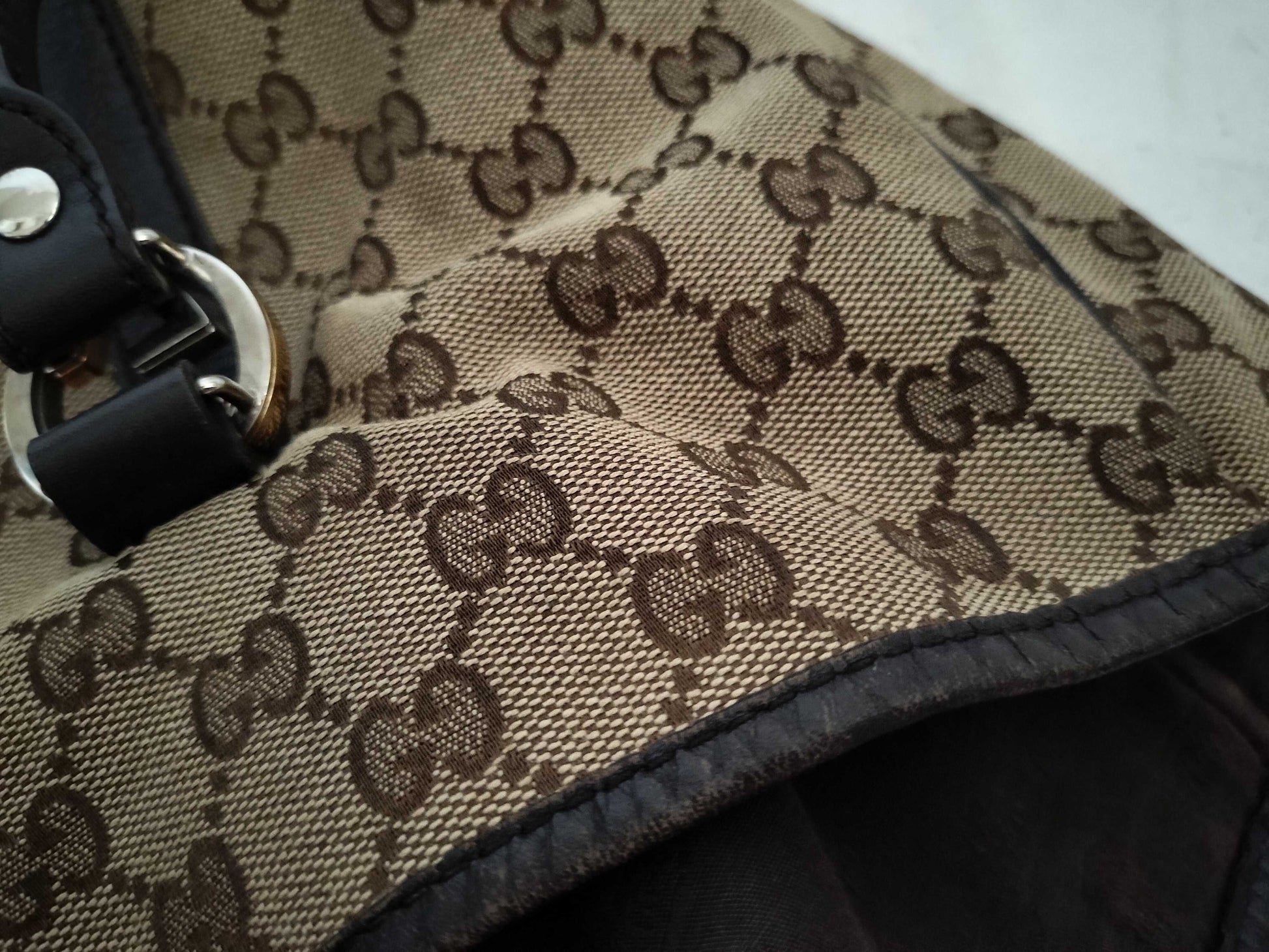 GUCCI GG Canvas Tote Bag