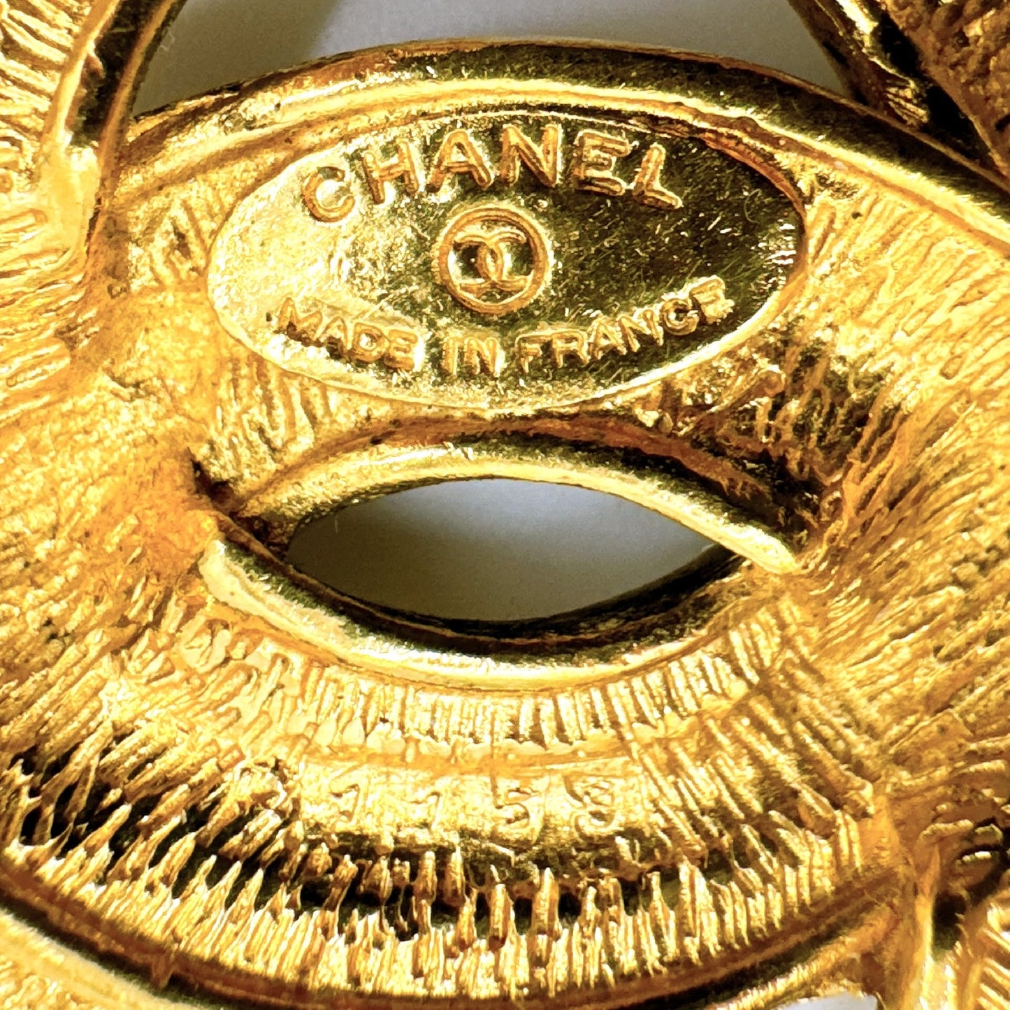 CHANEL Coco Mark Matelasse Gold Vintage 1159 Brooch