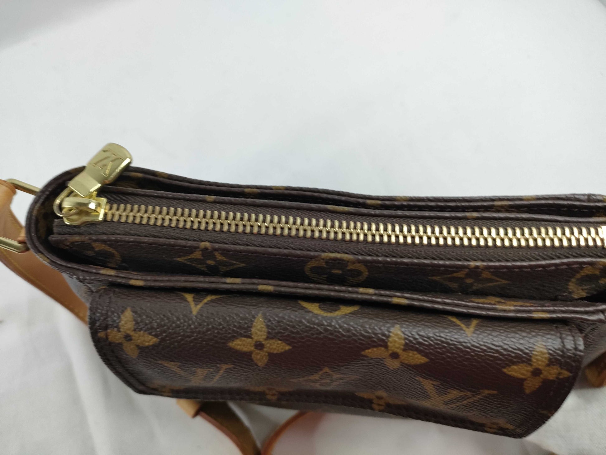 LOUIS VUITTON M51165 Monogram Viva Cite PM Shoulder Bag